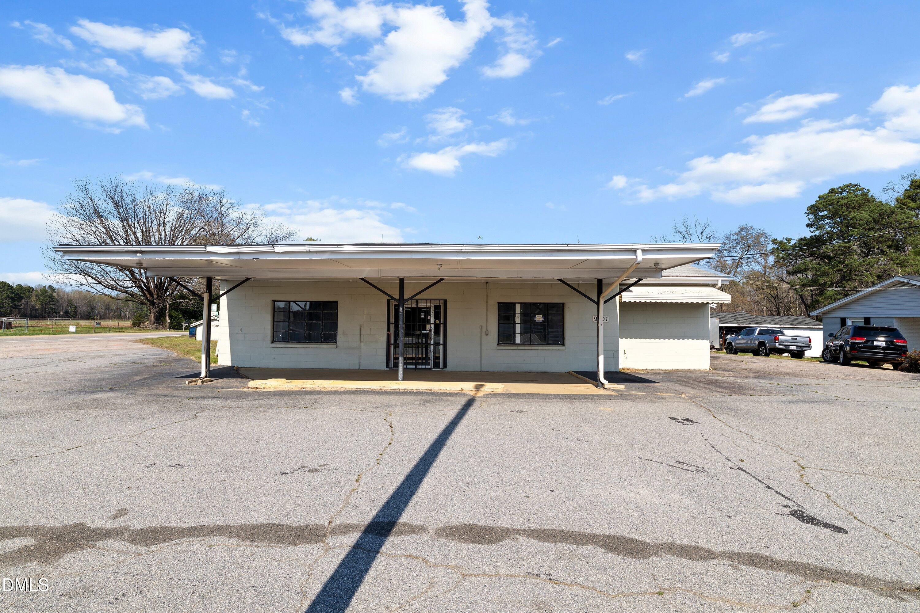9801 Ten-ten Road Property Photo 20