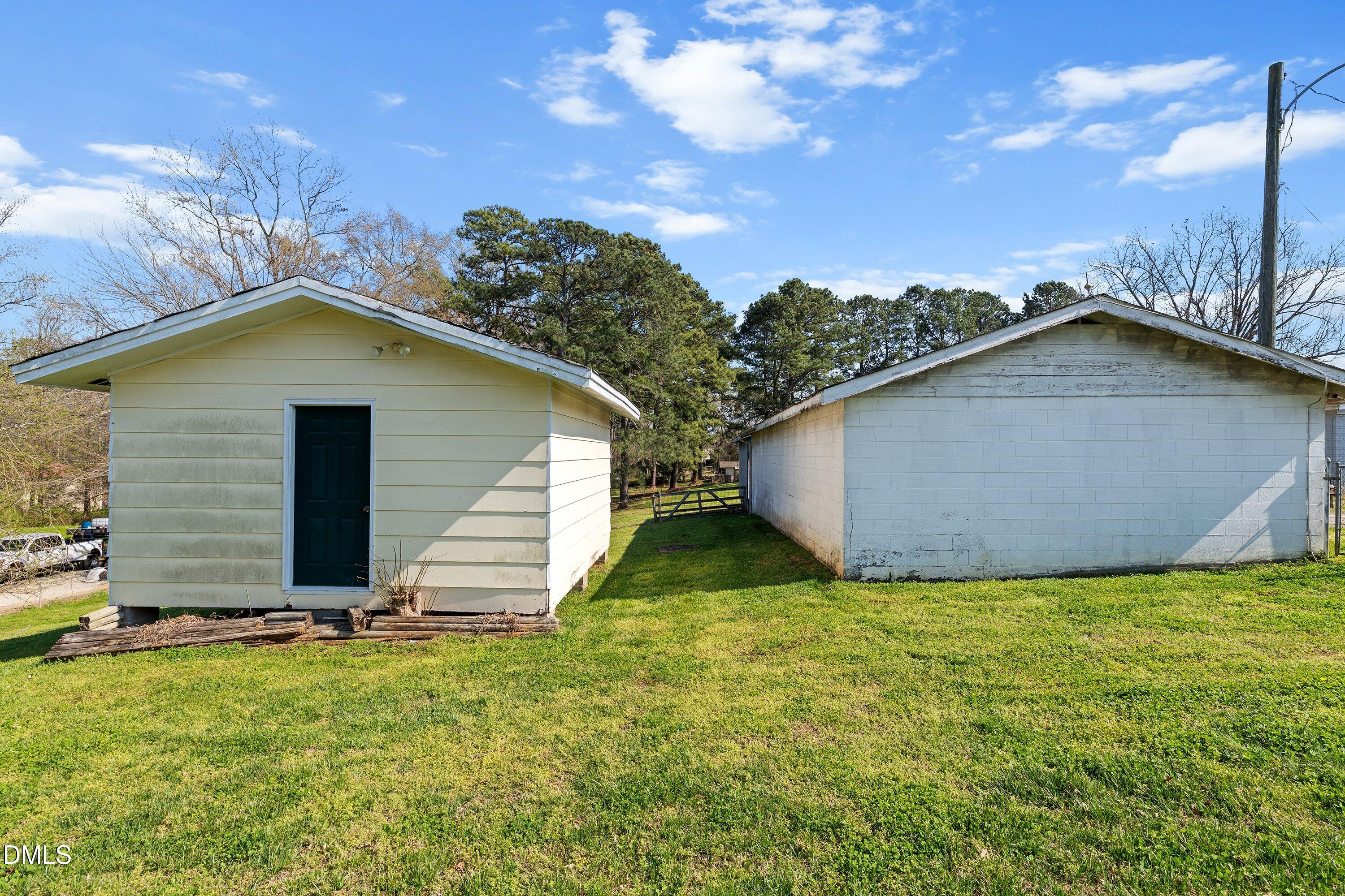 9801 Ten-ten Road Property Photo 26