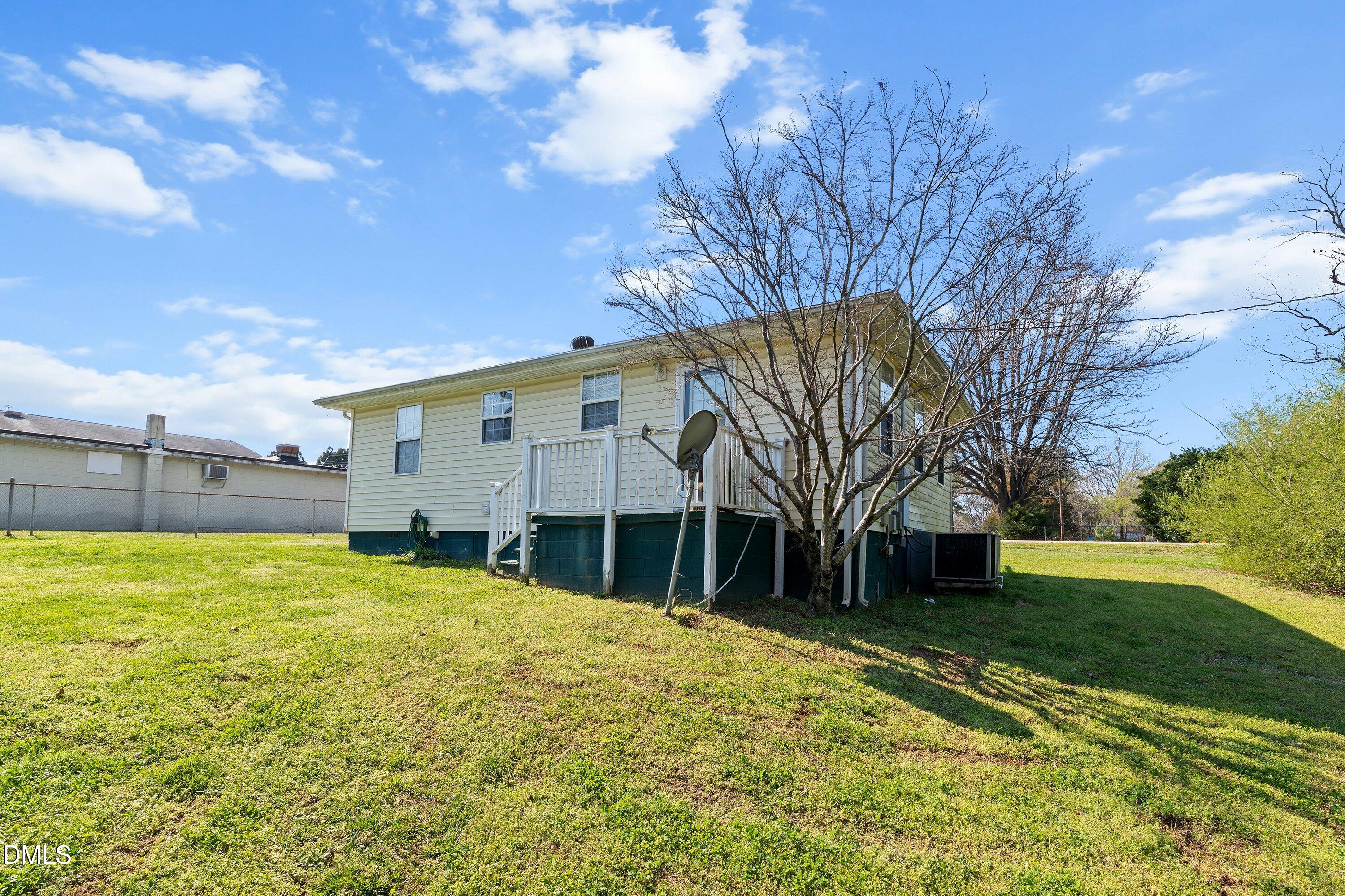 9801 Ten-ten Road Property Photo 27
