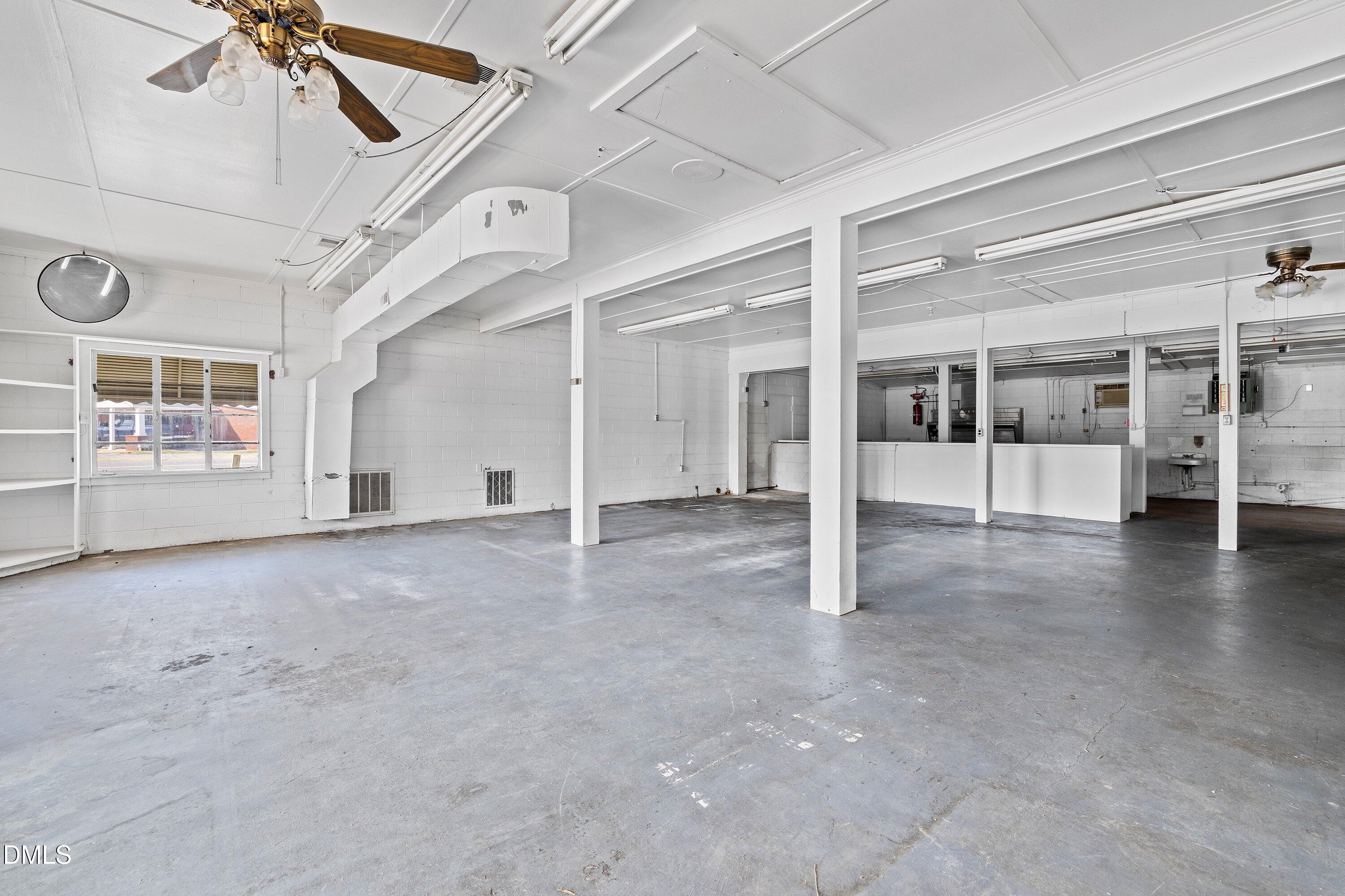 9801 Ten-ten Road Property Photo 32