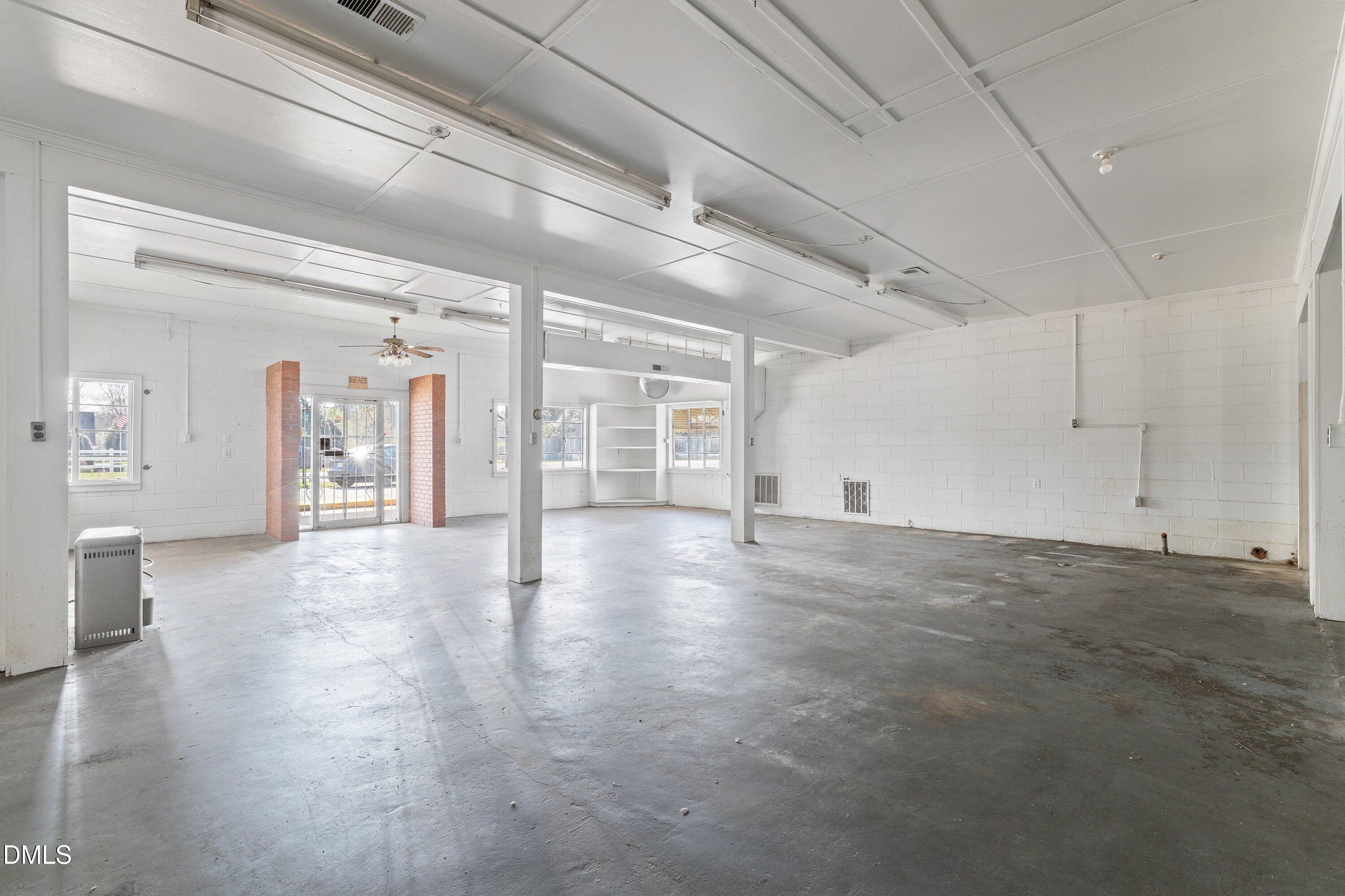 9801 Ten-ten Road Property Photo 35
