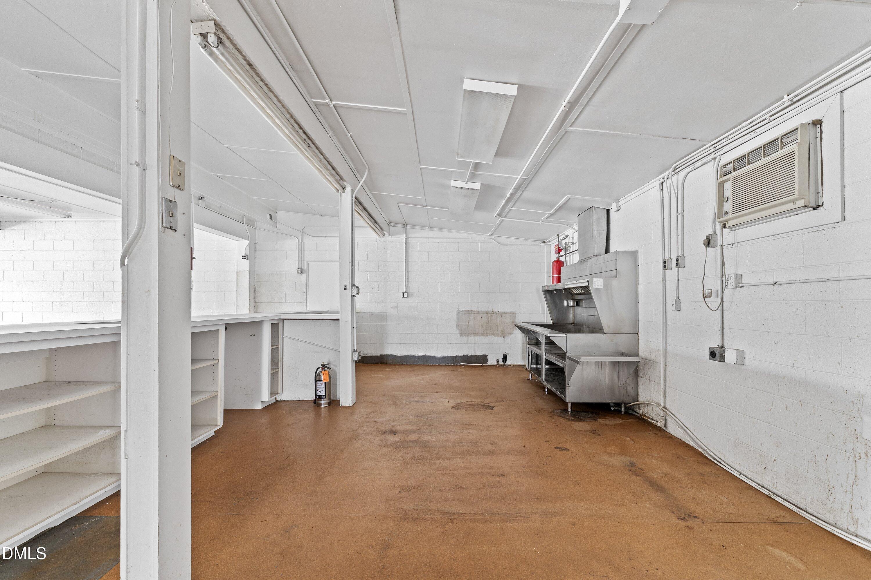9801 Ten-ten Road Property Photo 37
