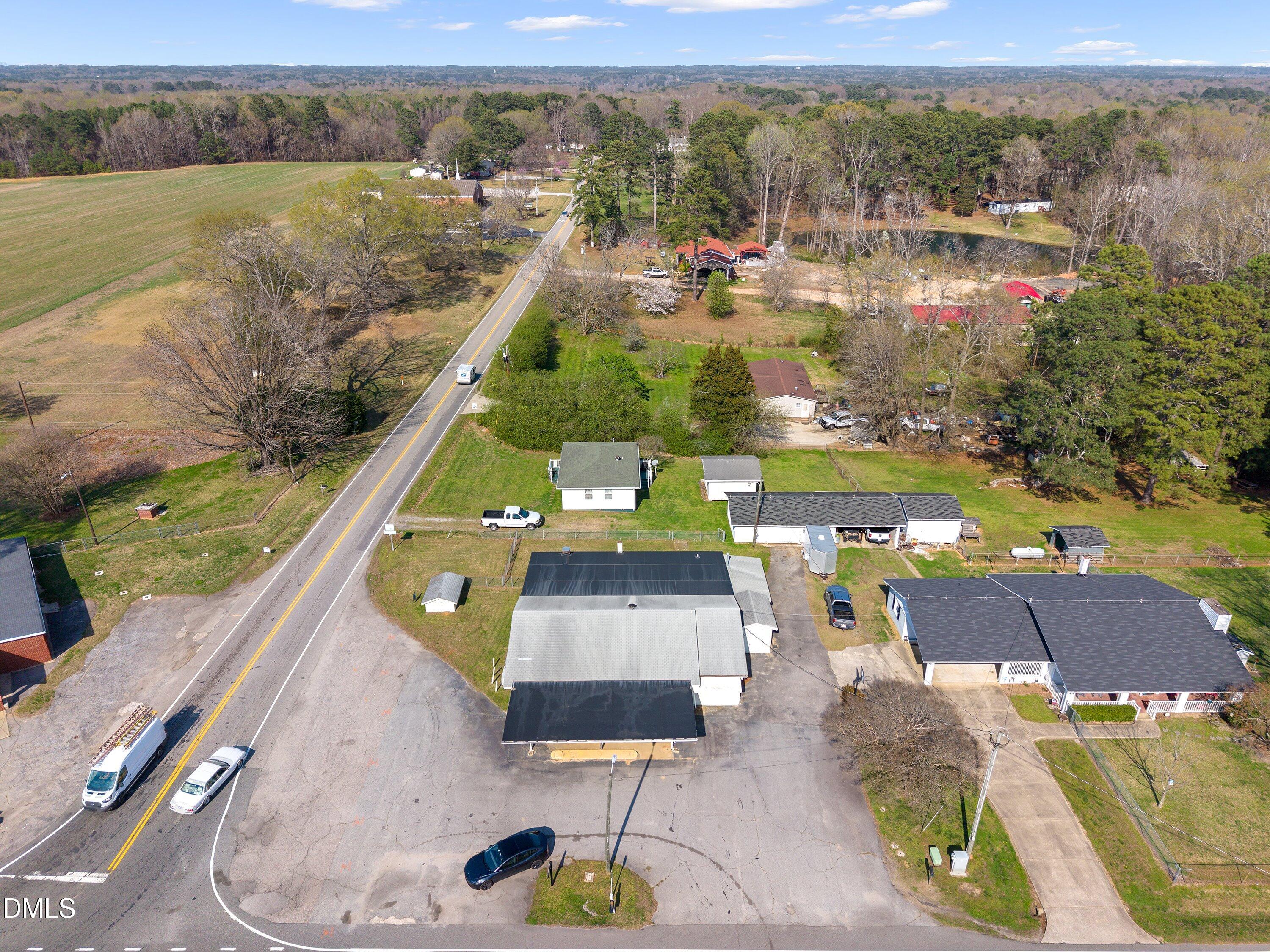 9801 Ten-ten Road Property Photo 43