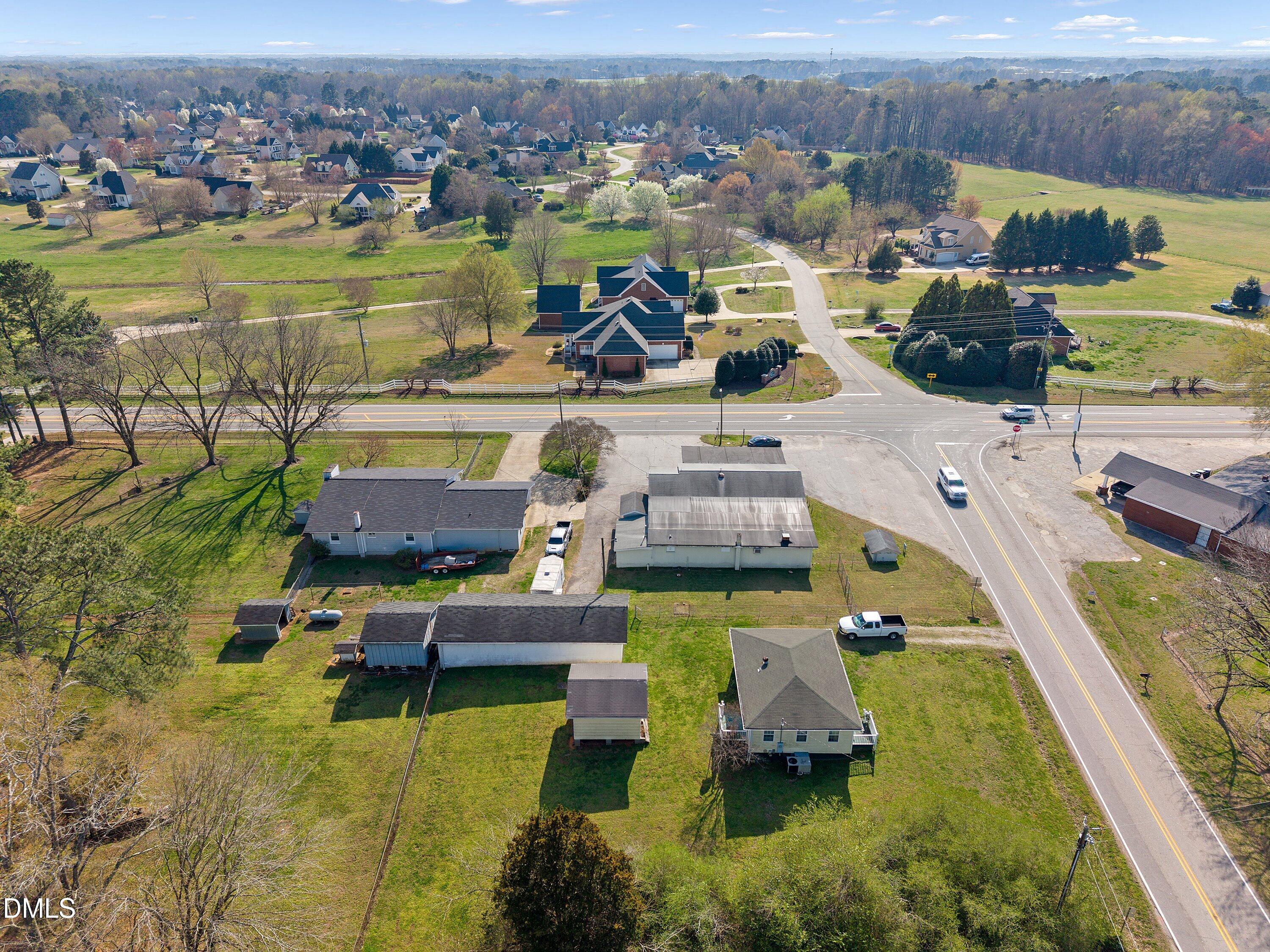 9801 Ten-ten Road Property Photo 44