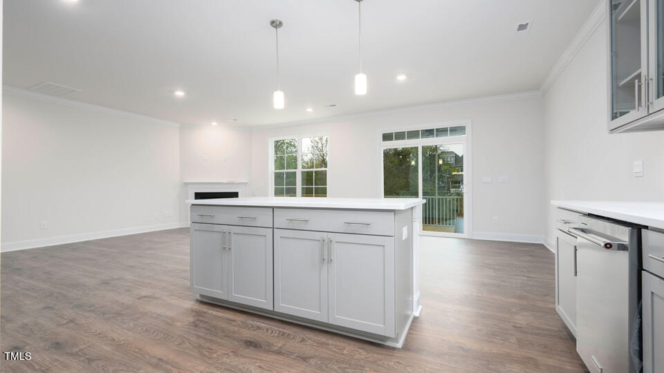 1873 Old Fields Boulevard Property Photo 7