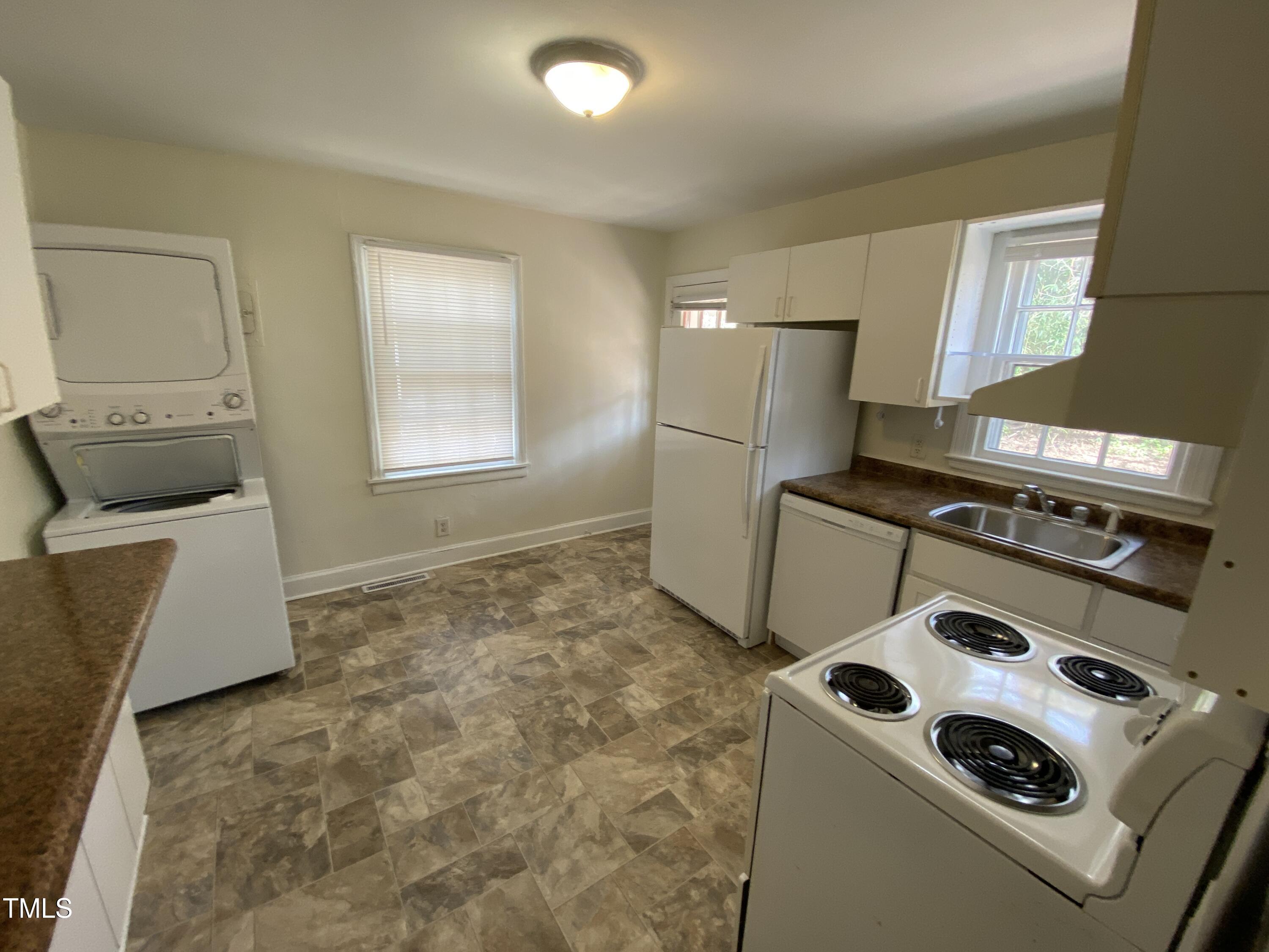 1202 N Duke Street Property Photo 5