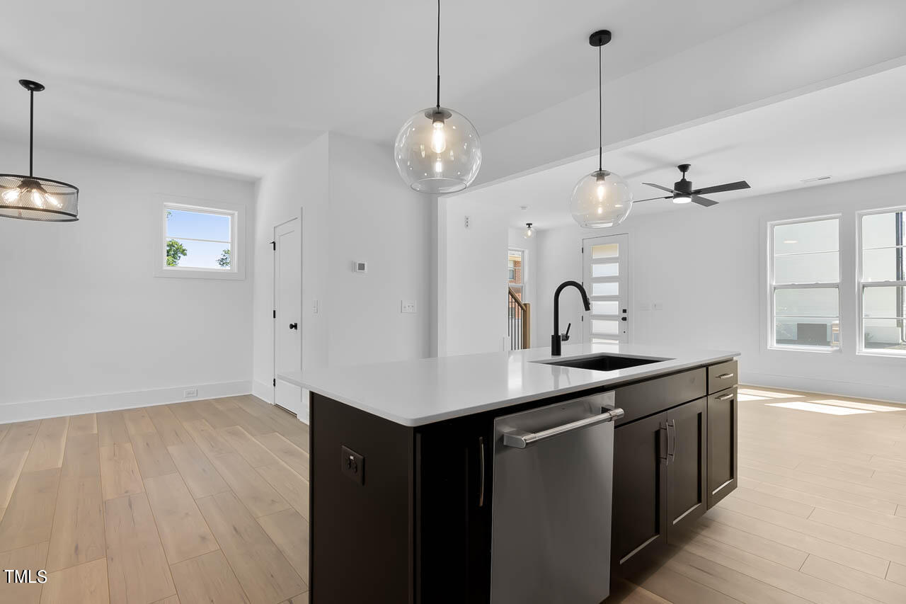 2337 E Main Street Property Photo 9