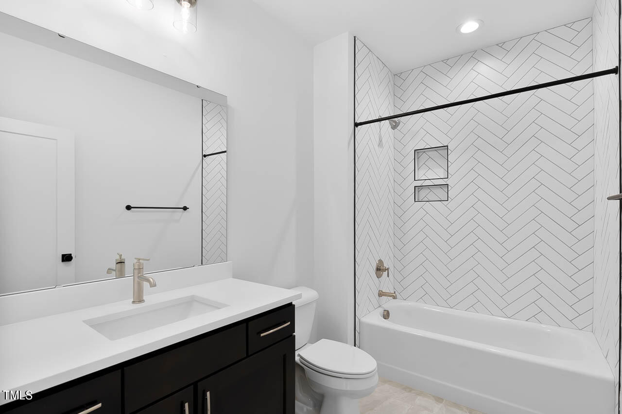 2337 E Main Street Property Photo 26