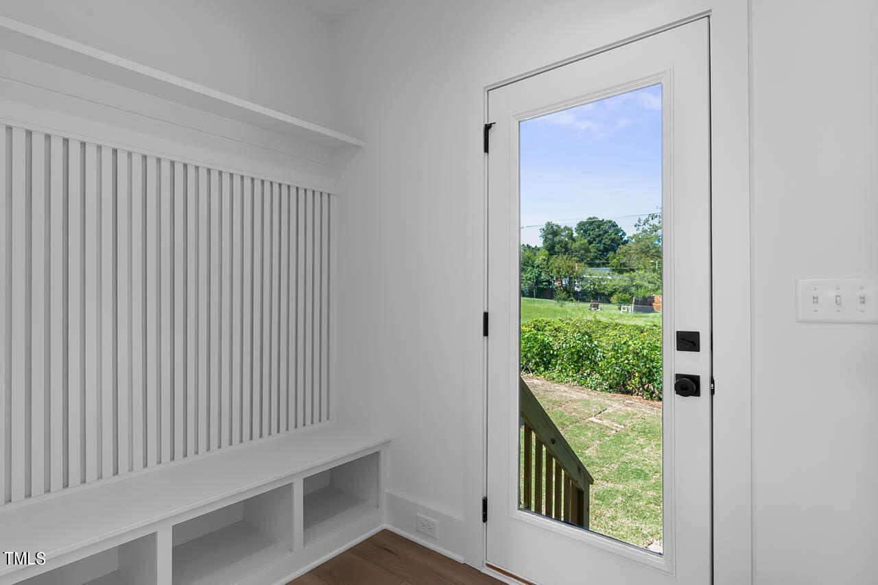 2337 E Main Street Property Photo 31