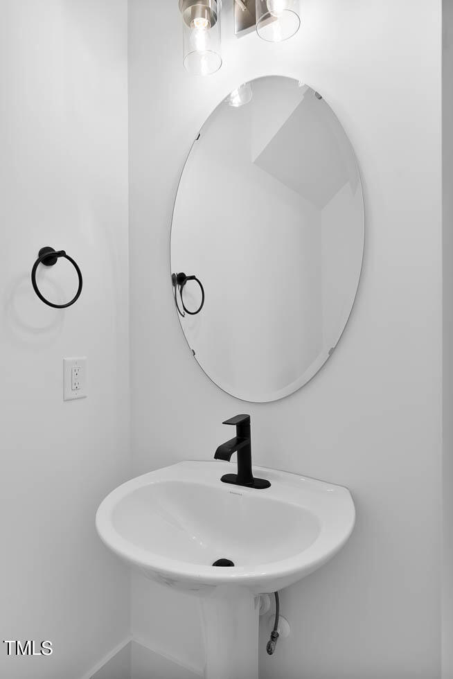 2337 E Main Street Property Photo 32