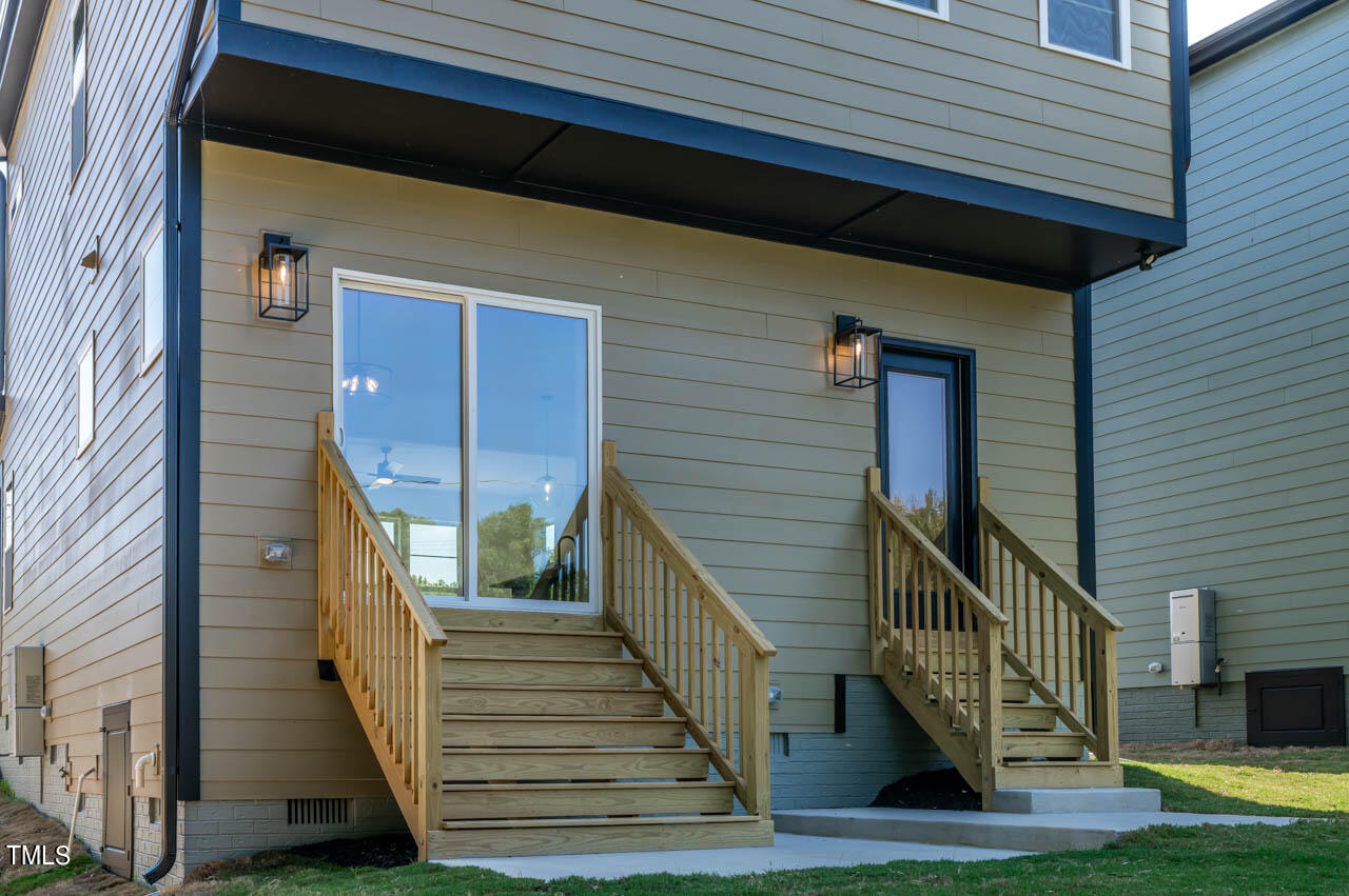 2337 E Main Street Property Photo 35