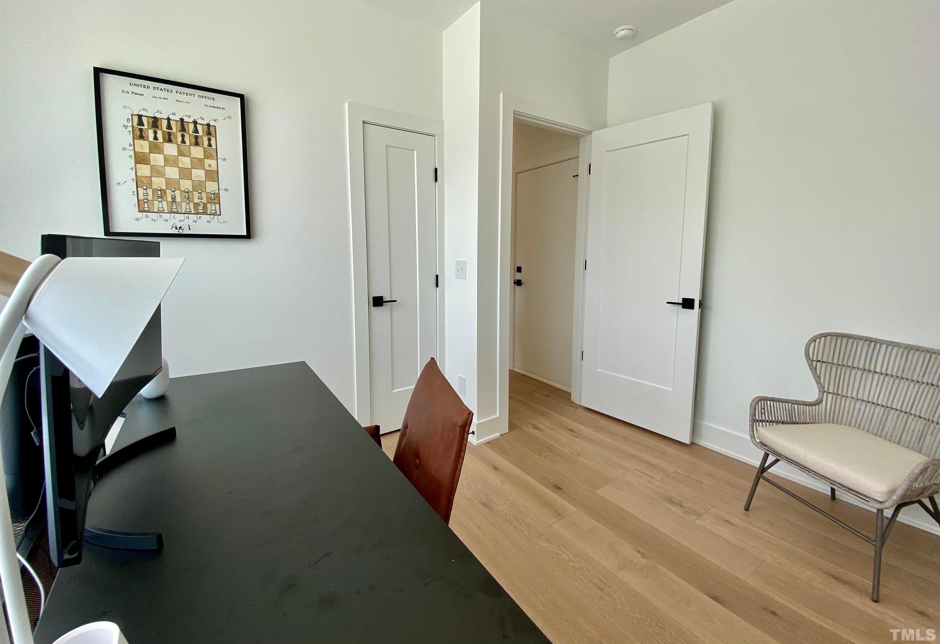 629 N Queen Street Property Photo 6
