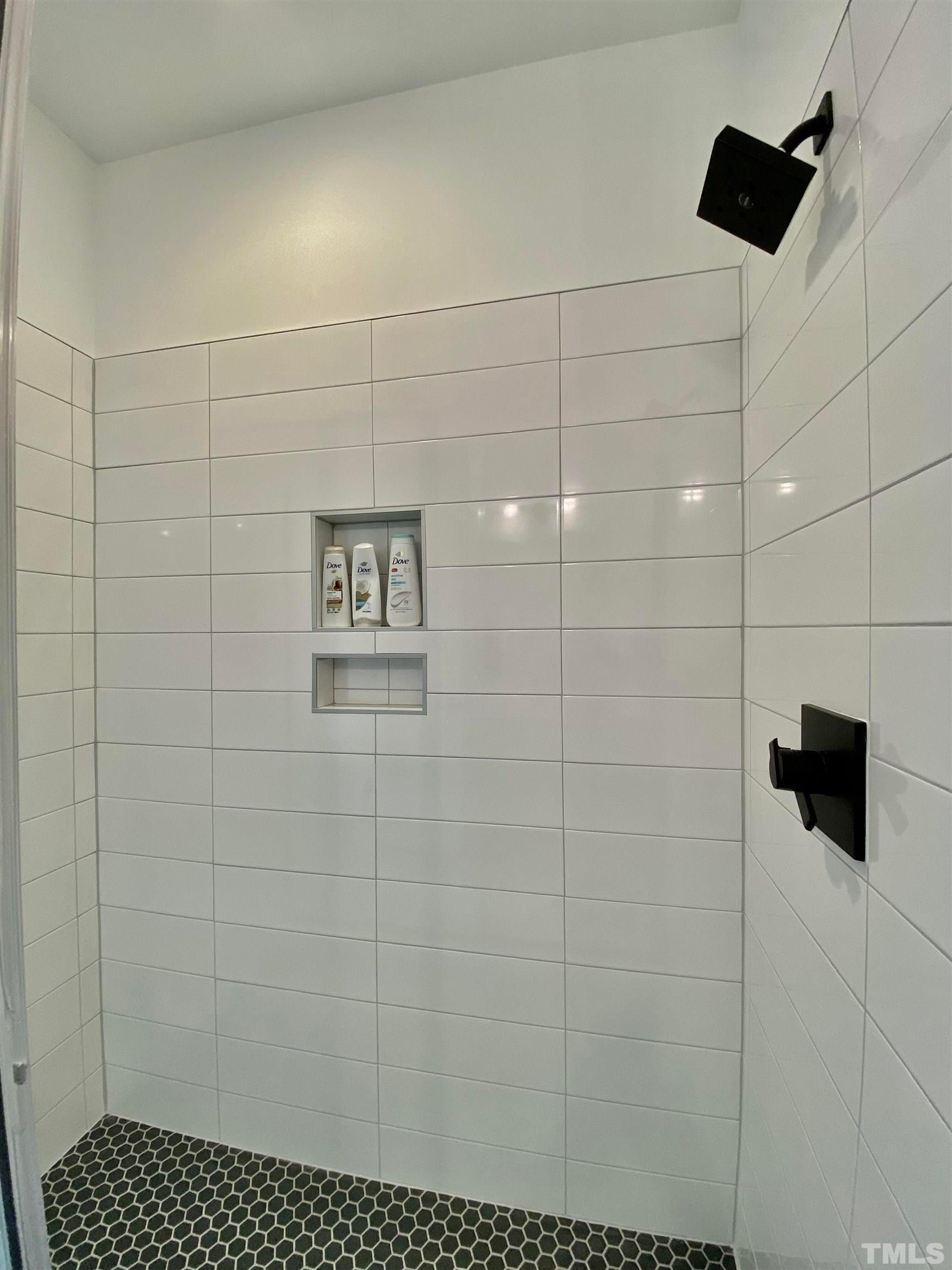 629 N Queen Street Property Photo 45