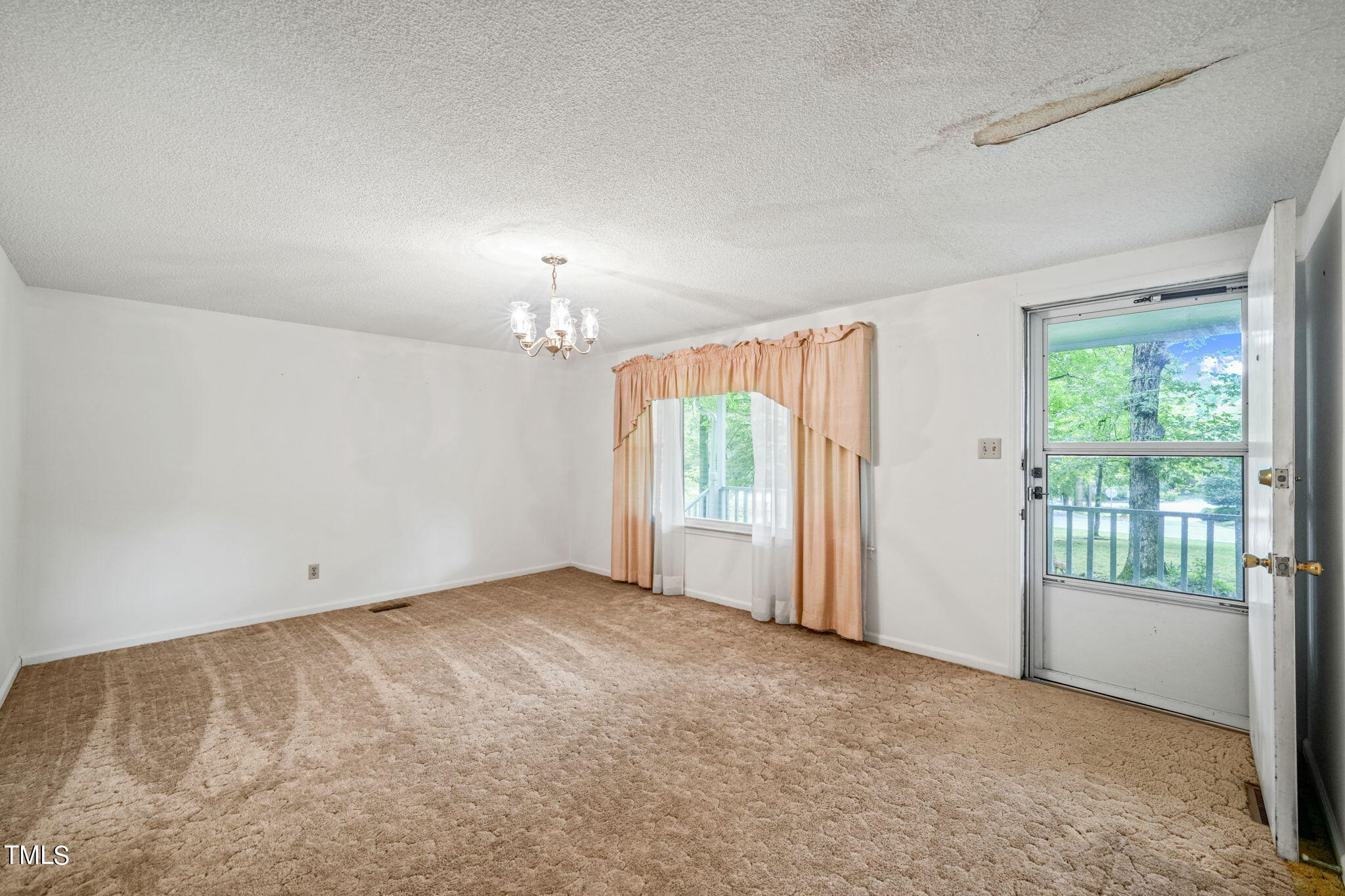 3015 Old Raleigh Road Property Photo 10