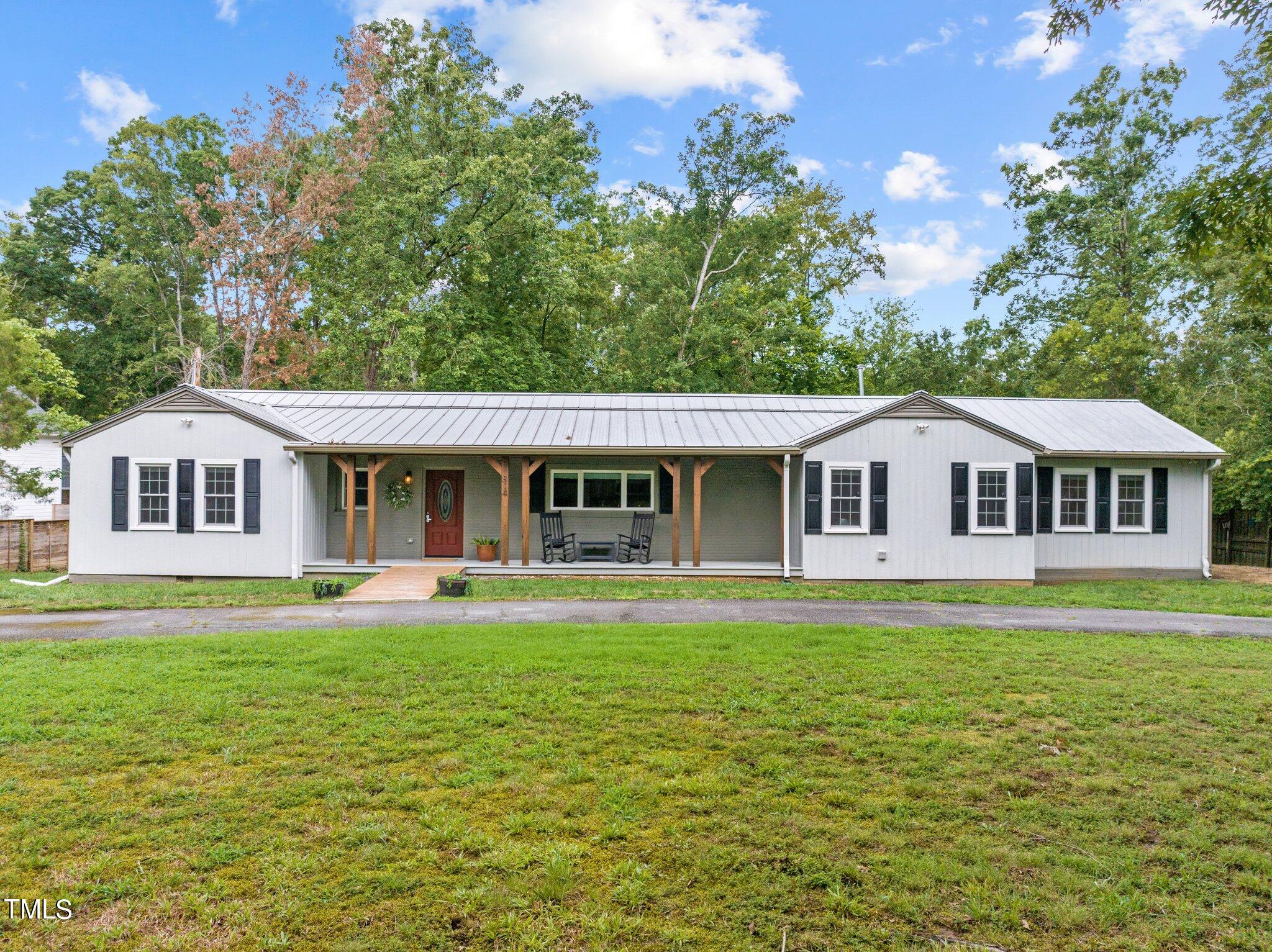 814 Christopher Road Property Photo 1