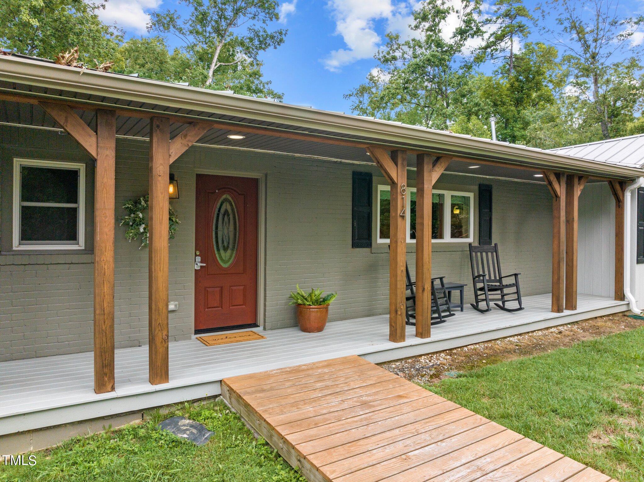 814 Christopher Road Property Photo 3