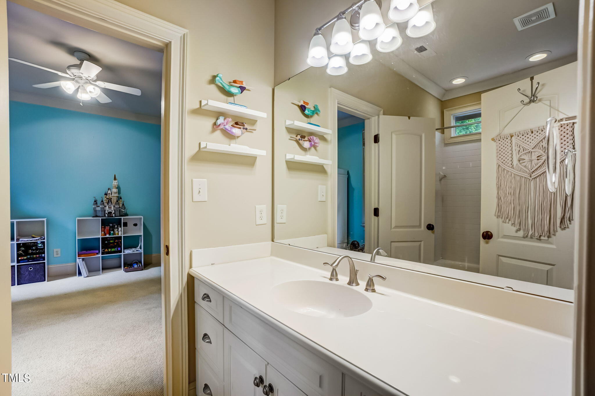 1300 Caistor Lane Property Photo 31