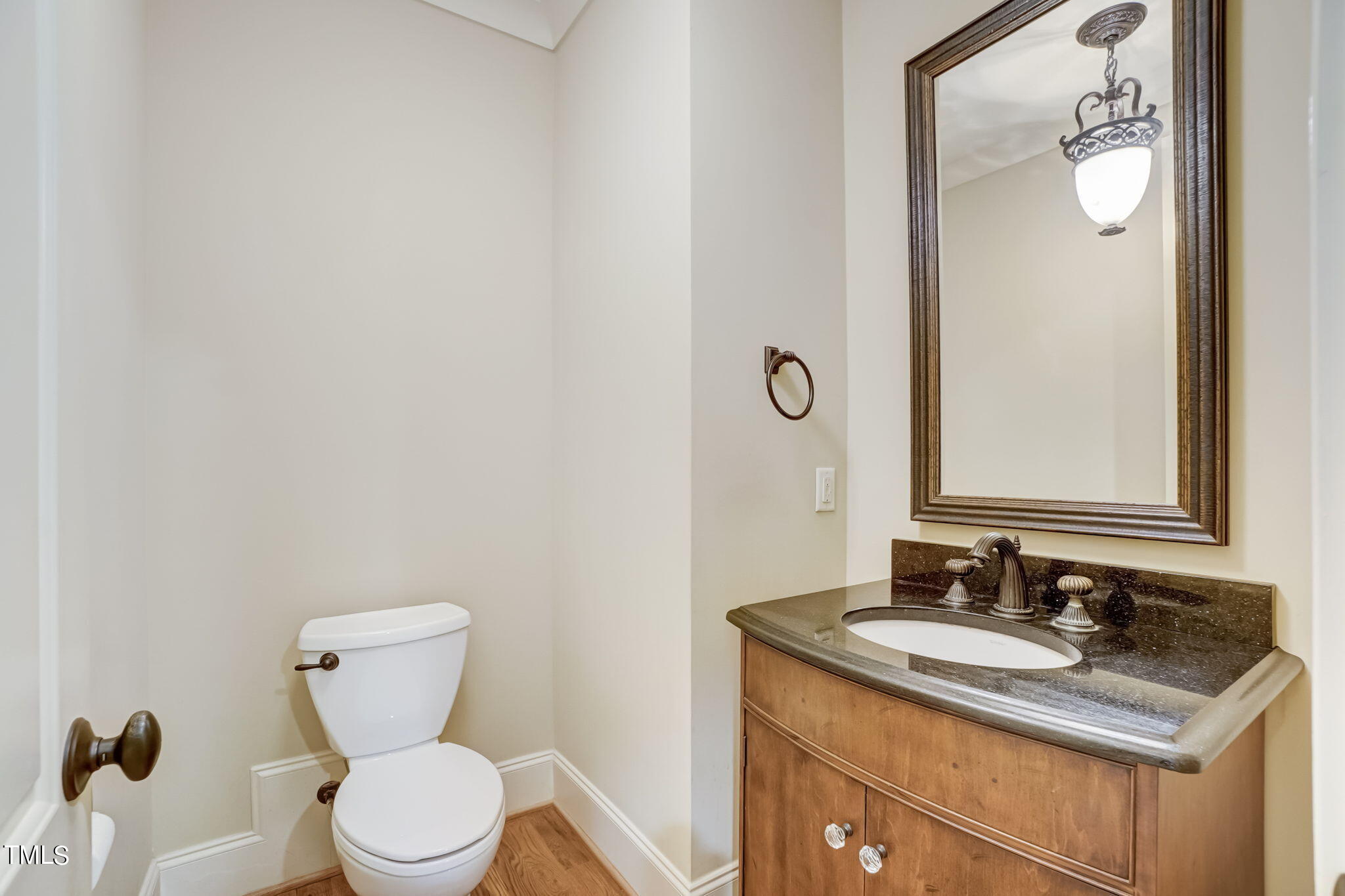 1300 Caistor Lane Property Photo 53