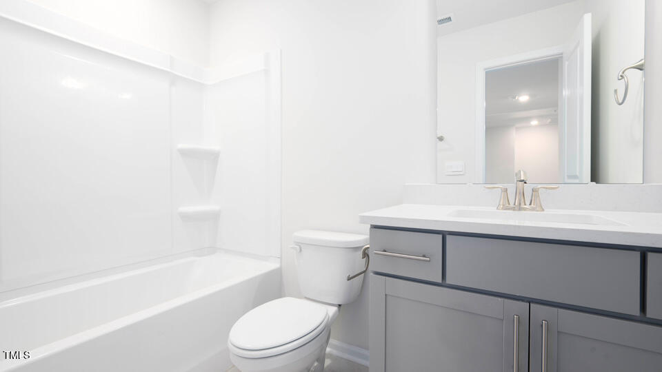 1110 Jersey Street Property Photo 13