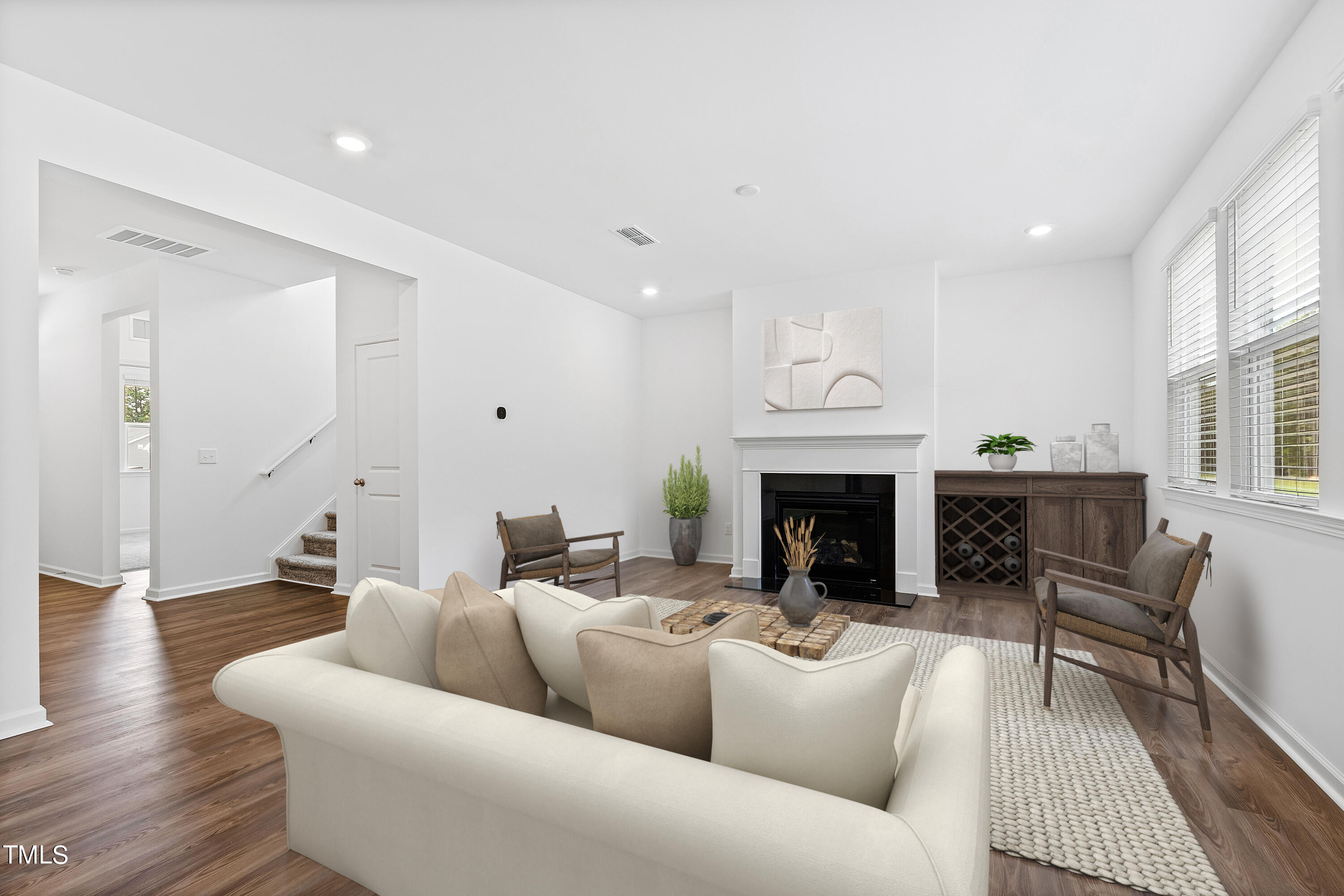 234 Robert Howe Drive Property Photo 3
