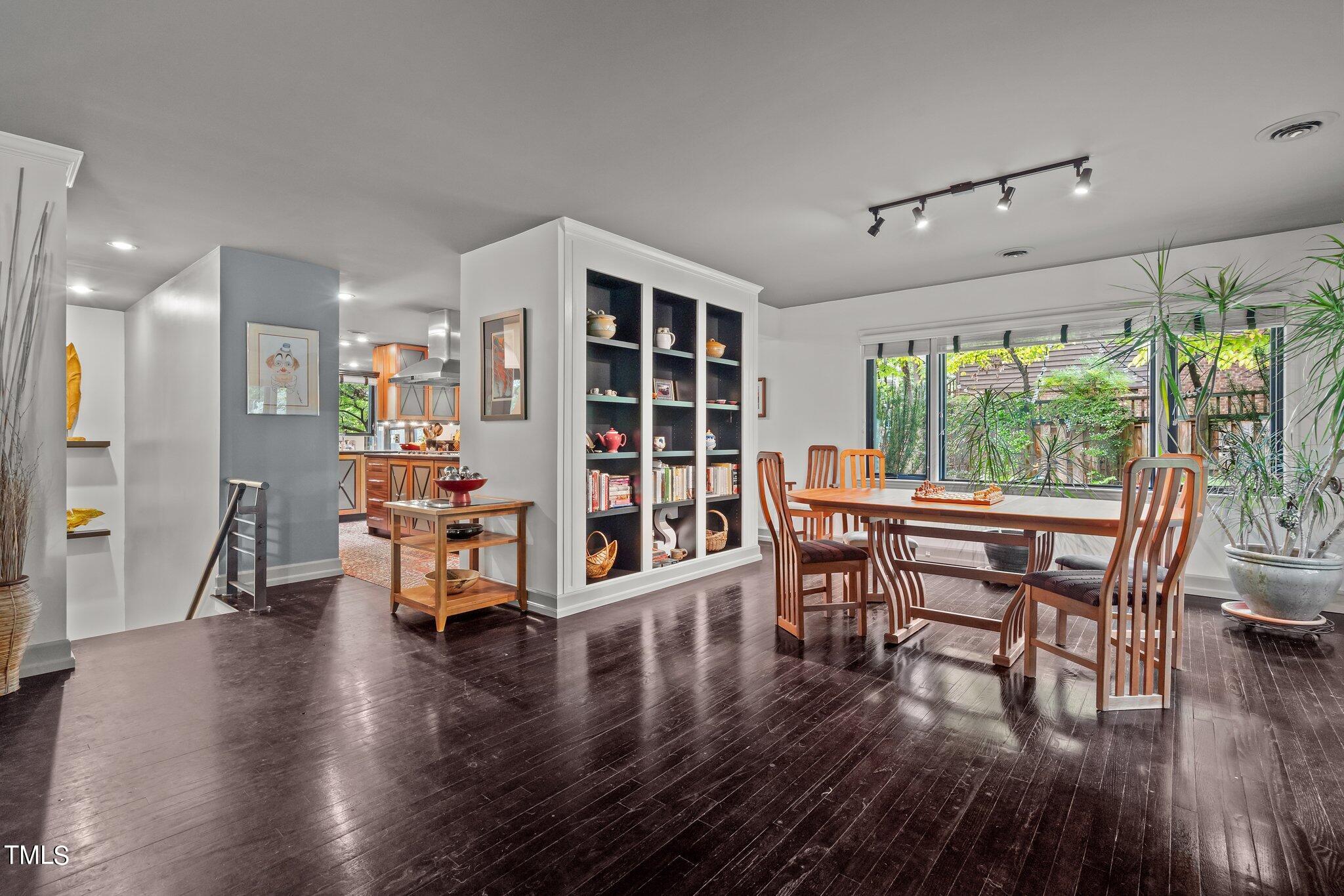 1201 Bancroft Street Property Photo 8