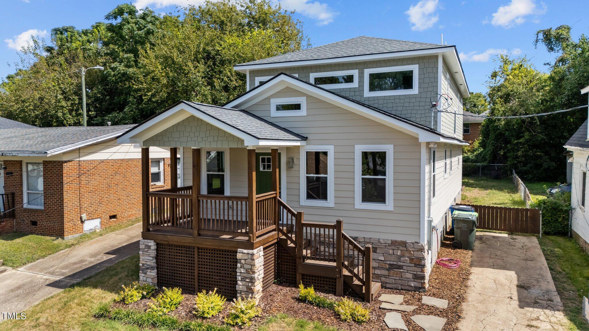 605 Quarry Street Property Photo