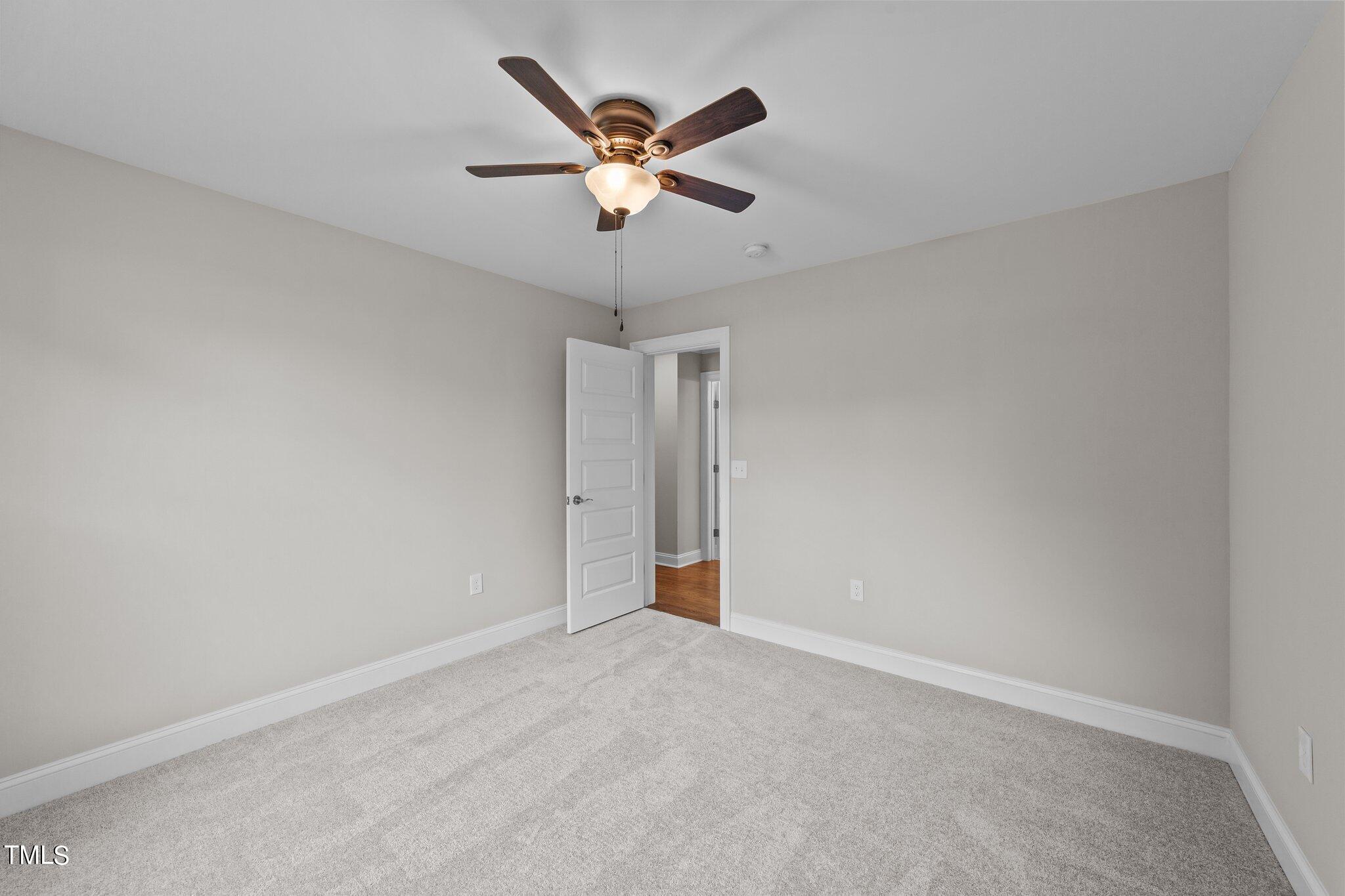 605 Quarry Street Property Photo 14