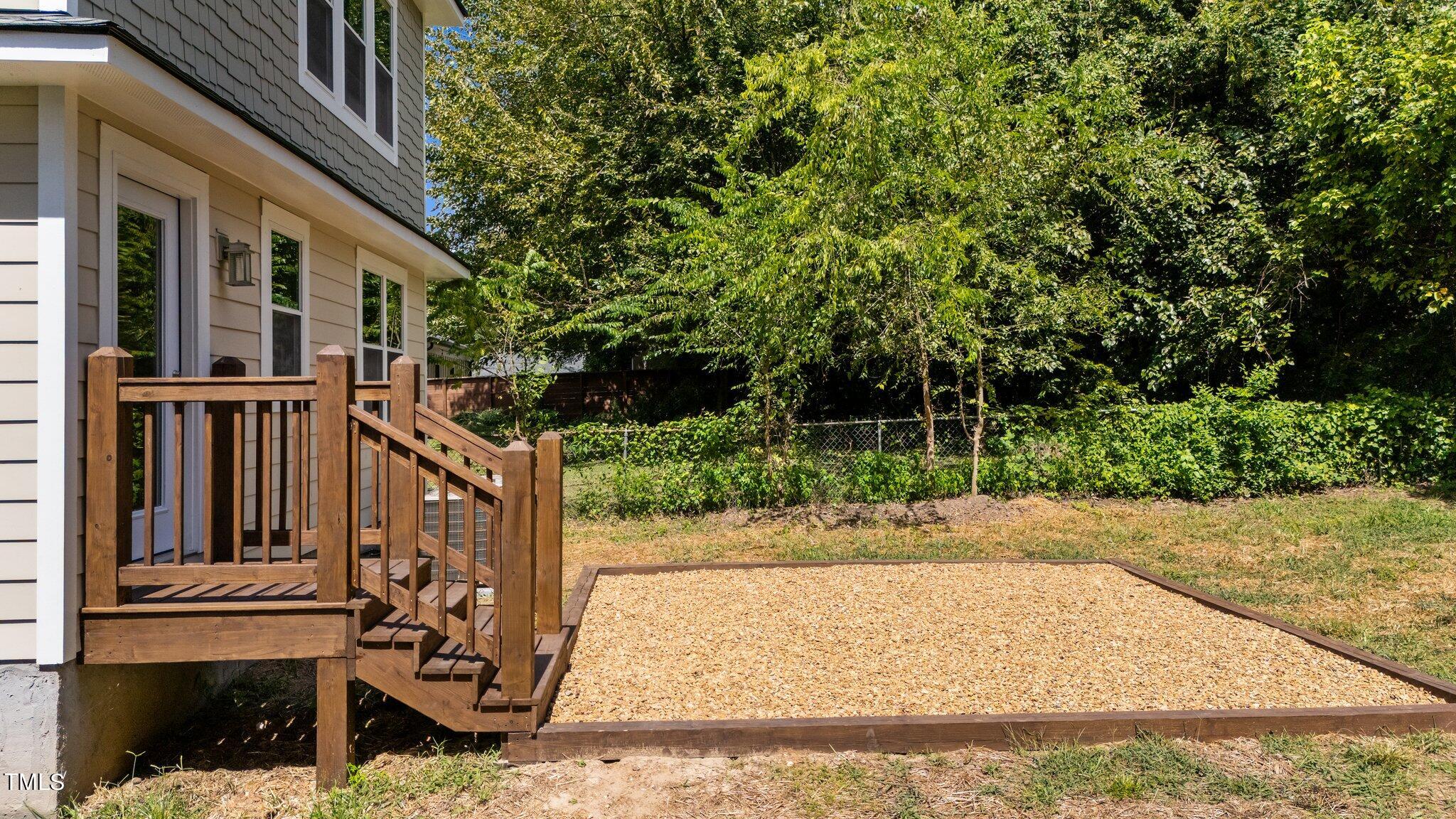605 Quarry Street Property Photo 50