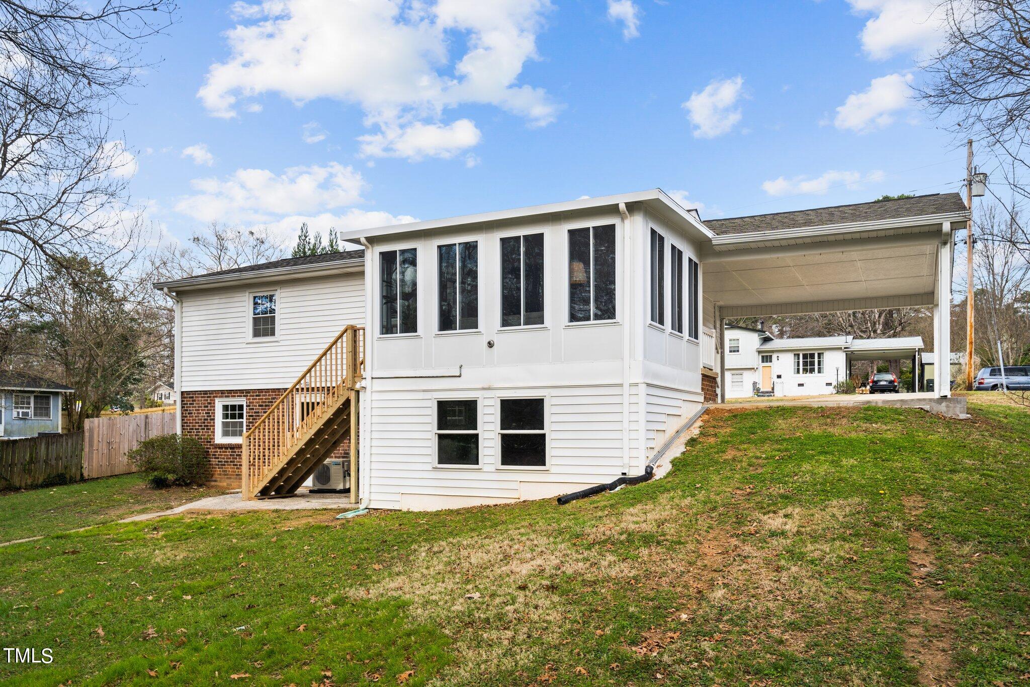 2504 Remington Road Property Photo 4