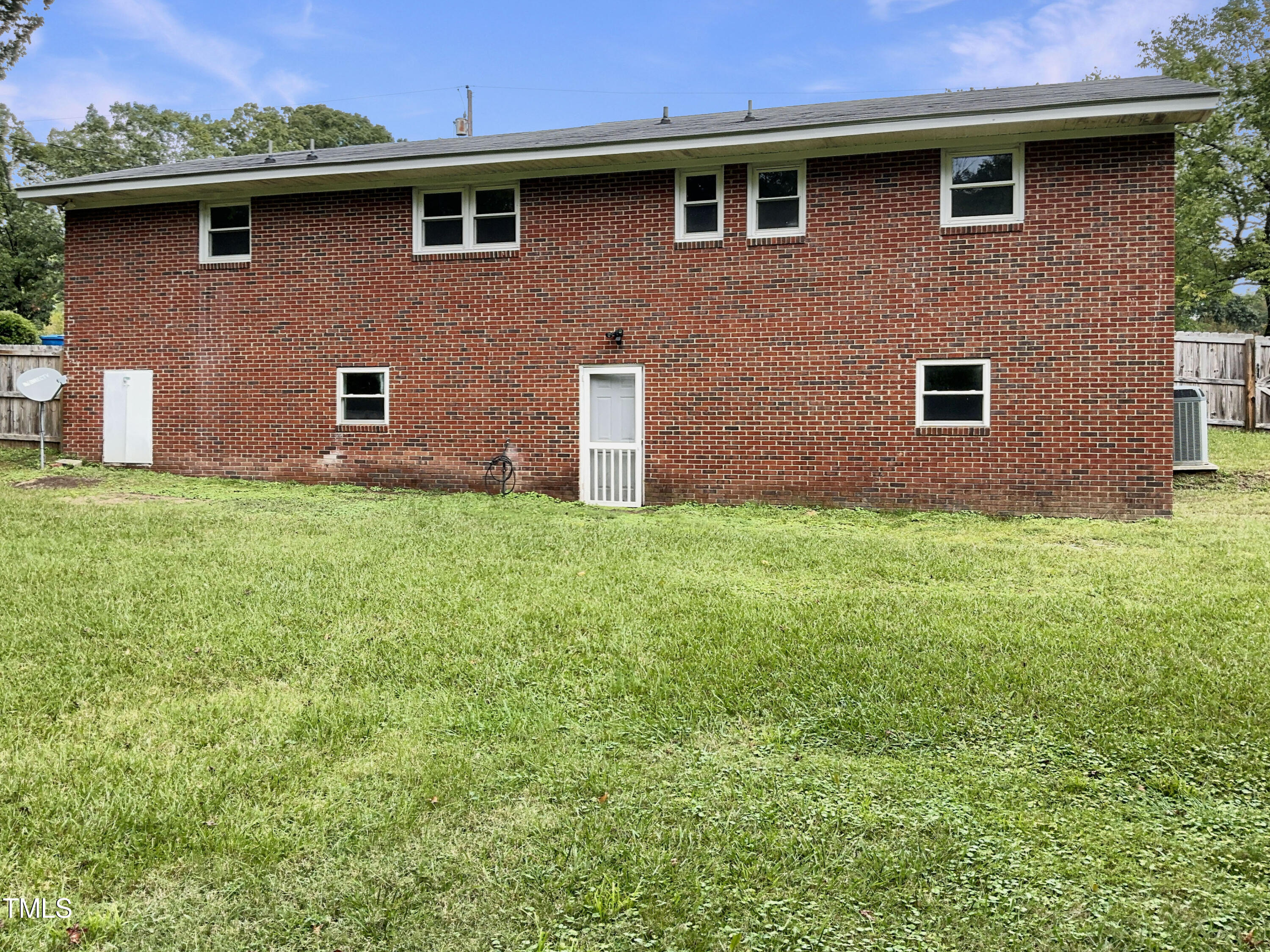214 S Joyland Street Property Photo 7