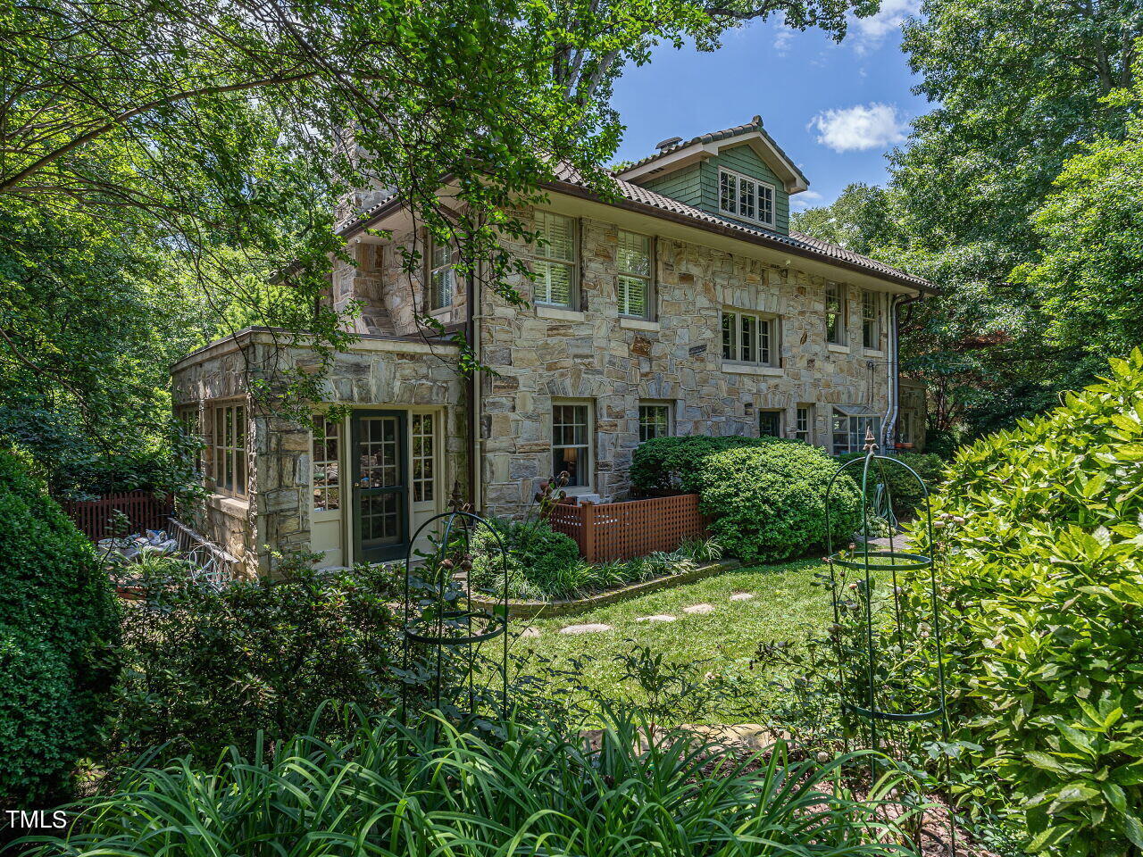 2501 Kenmore Drive Property Photo 43