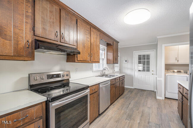6505 N Roxboro Road Property Photo 10