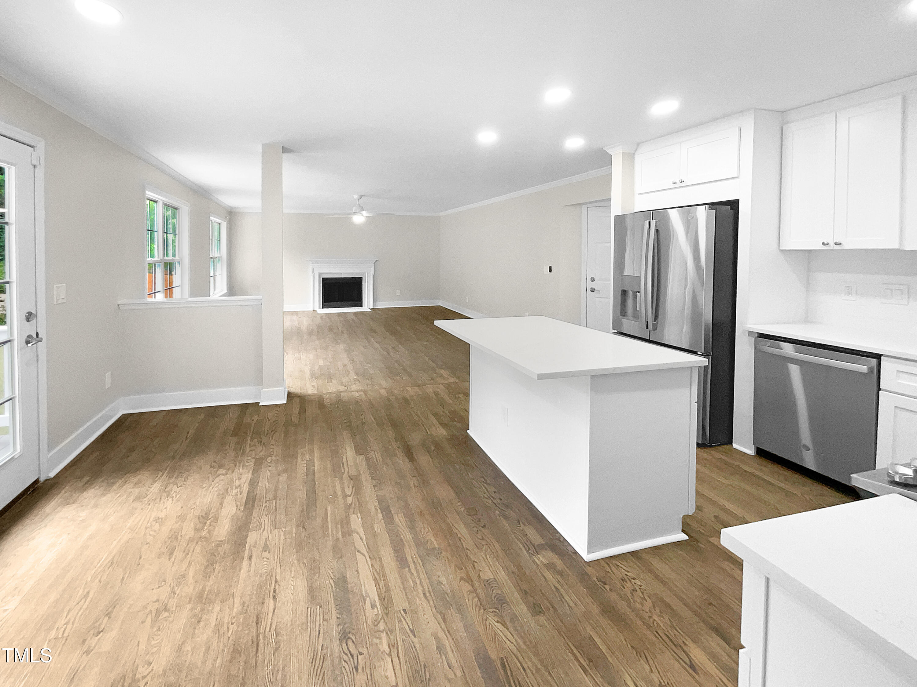 2200 Wild Apple Court Property Photo 10