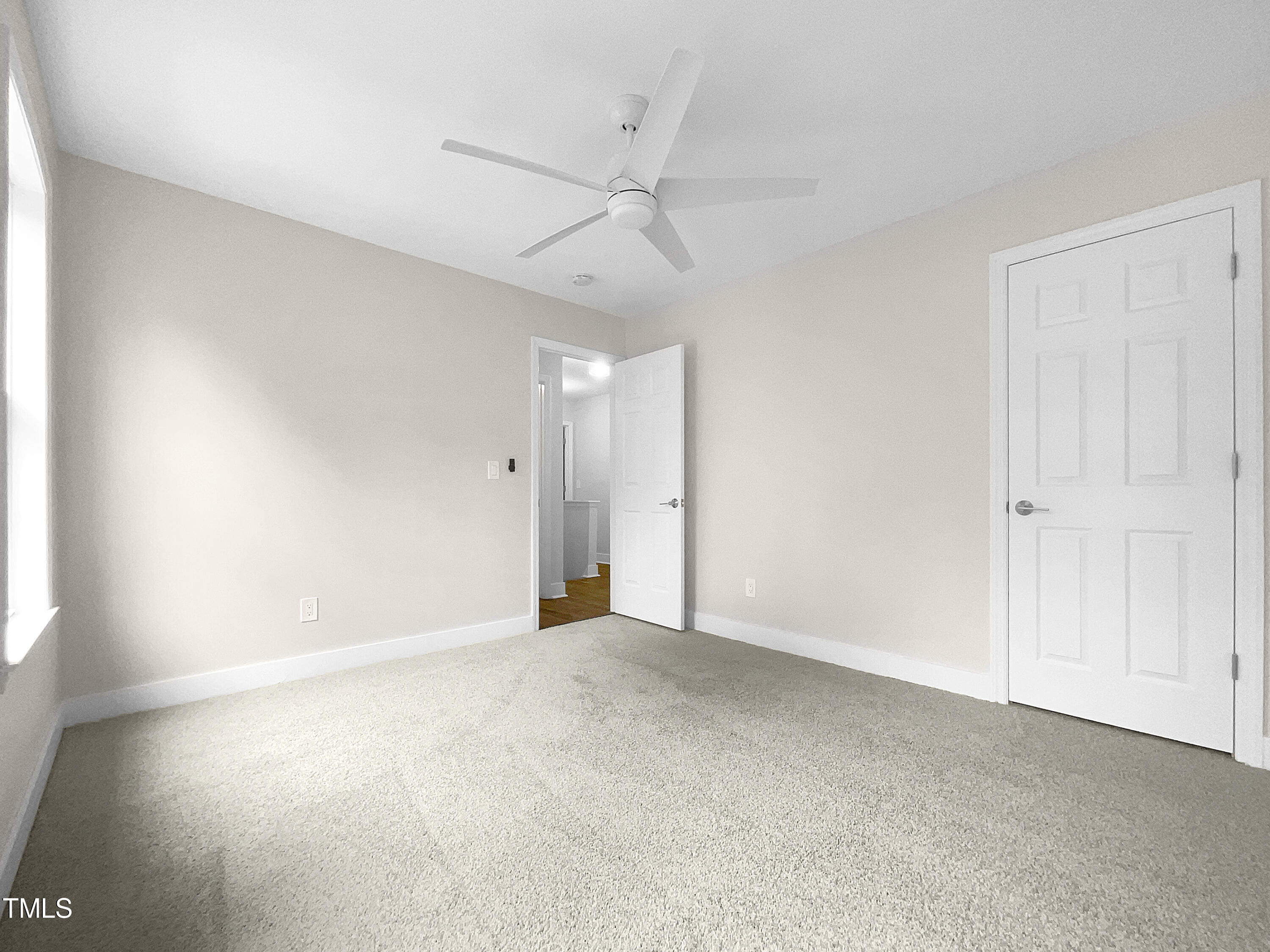 2200 Wild Apple Court Property Photo 14