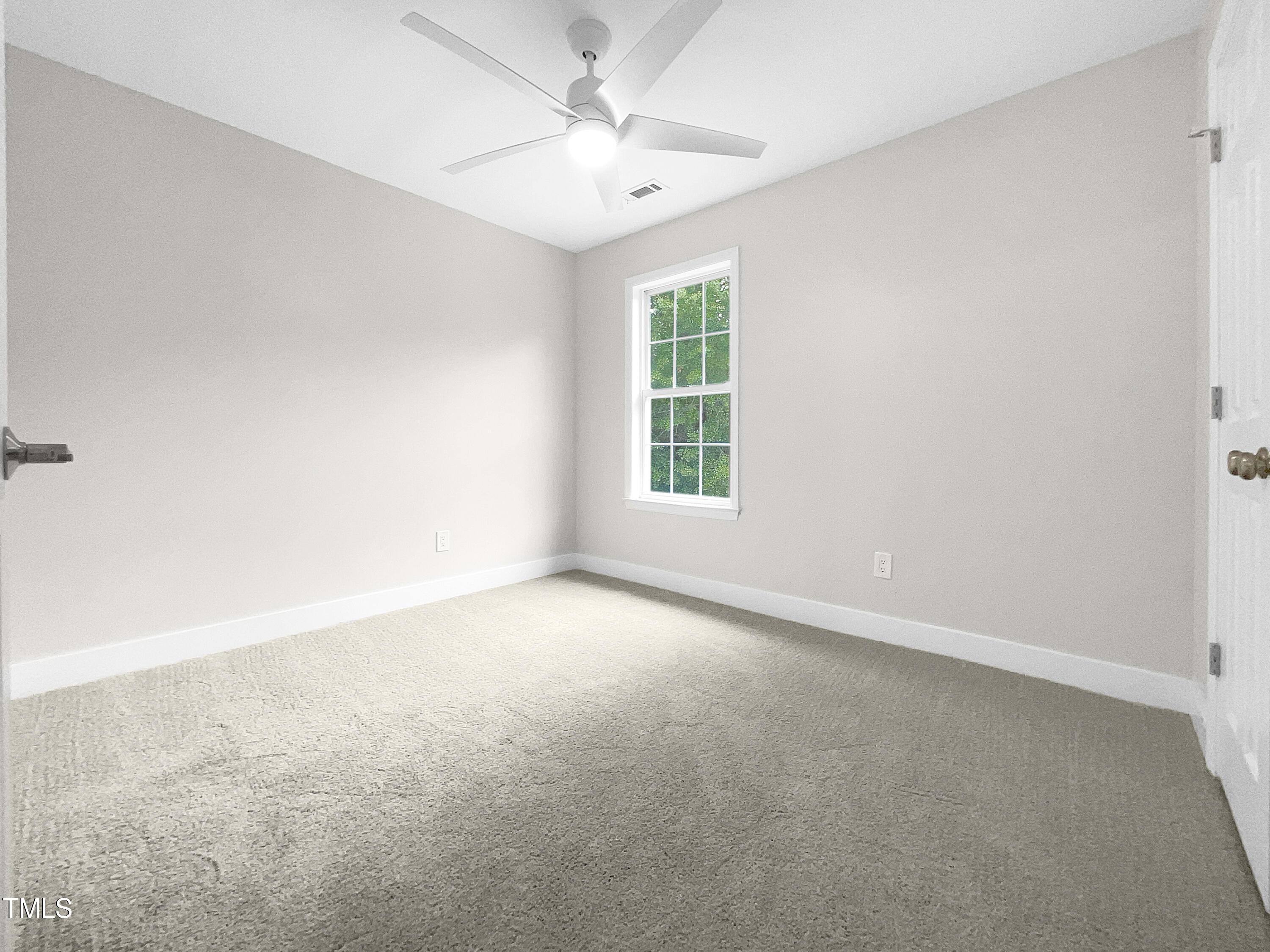 2200 Wild Apple Court Property Photo 17