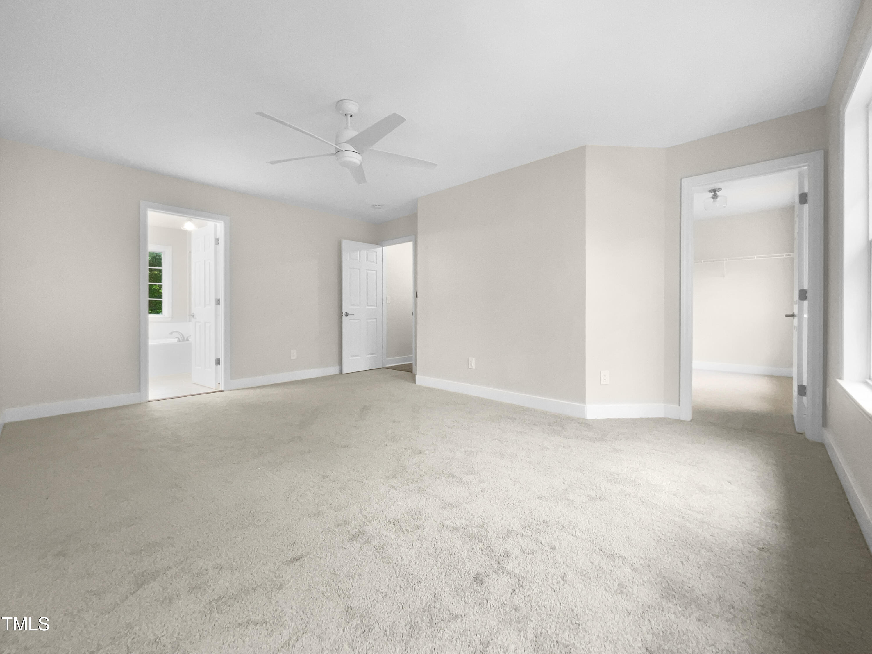 2200 Wild Apple Court Property Photo 19