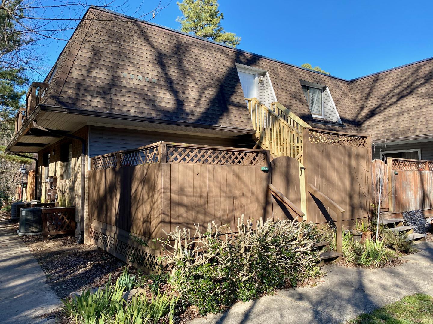 207 Summerwalk Circle Property Photo 1