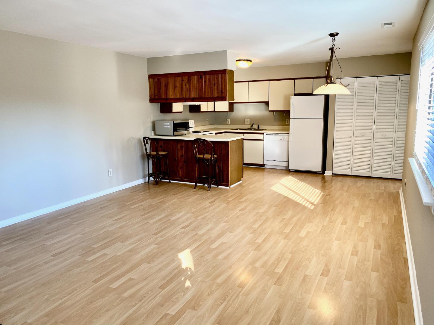 207 Summerwalk Circle Property Photo 5