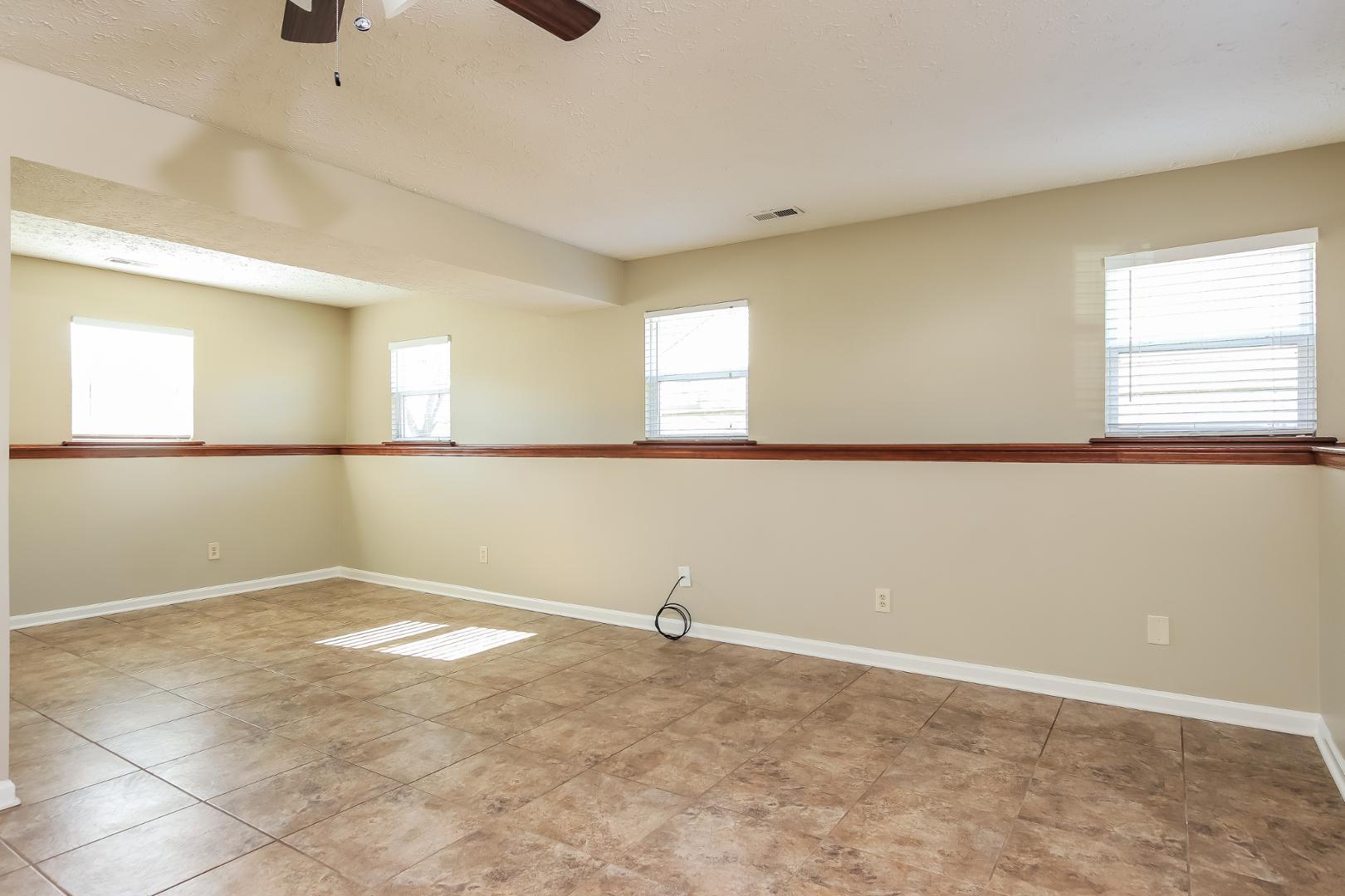 8205 Wynewood Court Property Photo 10