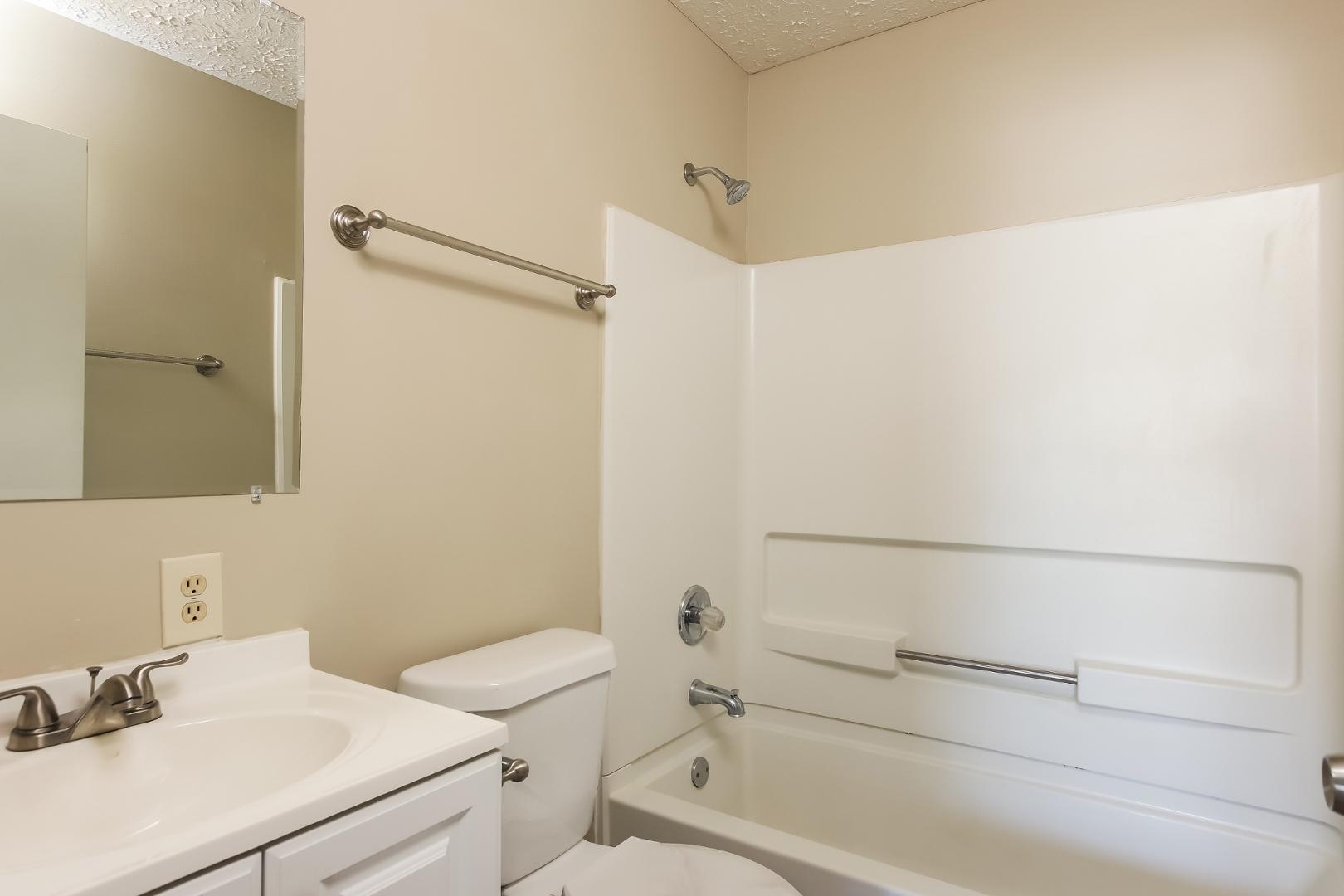 8205 Wynewood Court Property Photo 12
