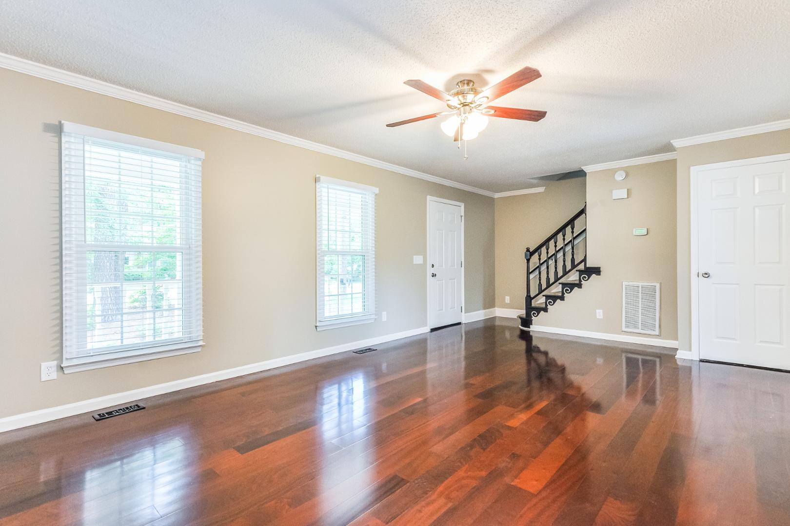501 Hunters Ridge Drive Property Photo 4