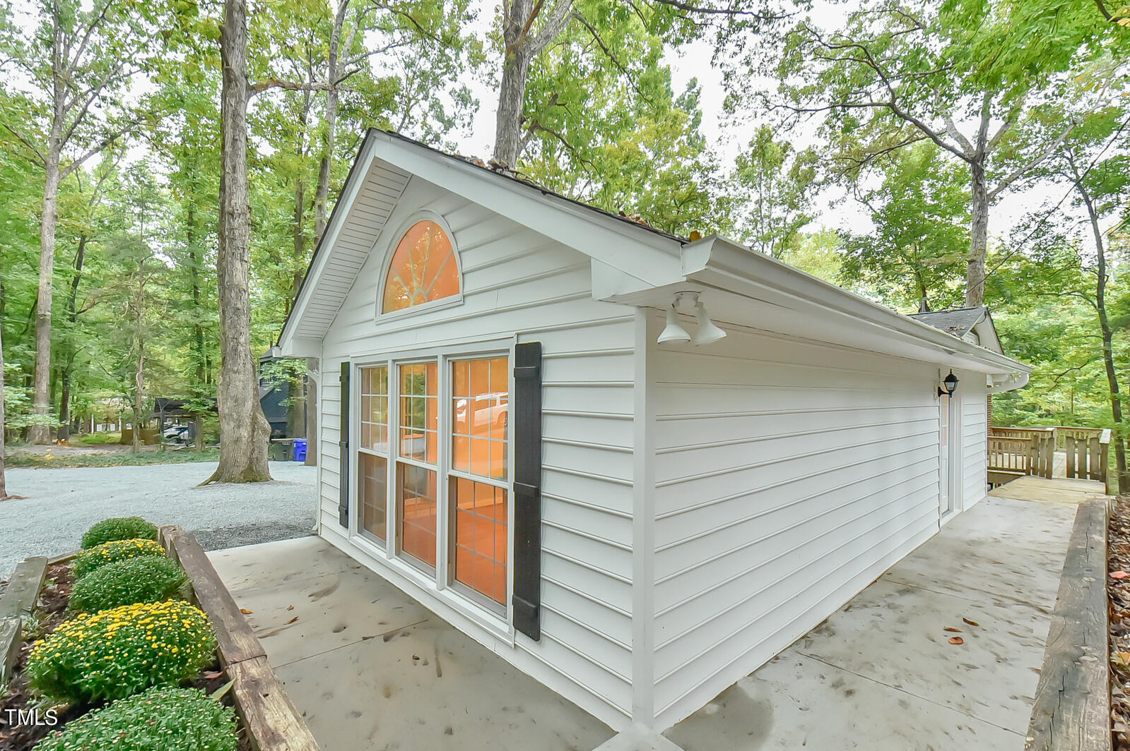 128 Dixie Drive Property Photo 8