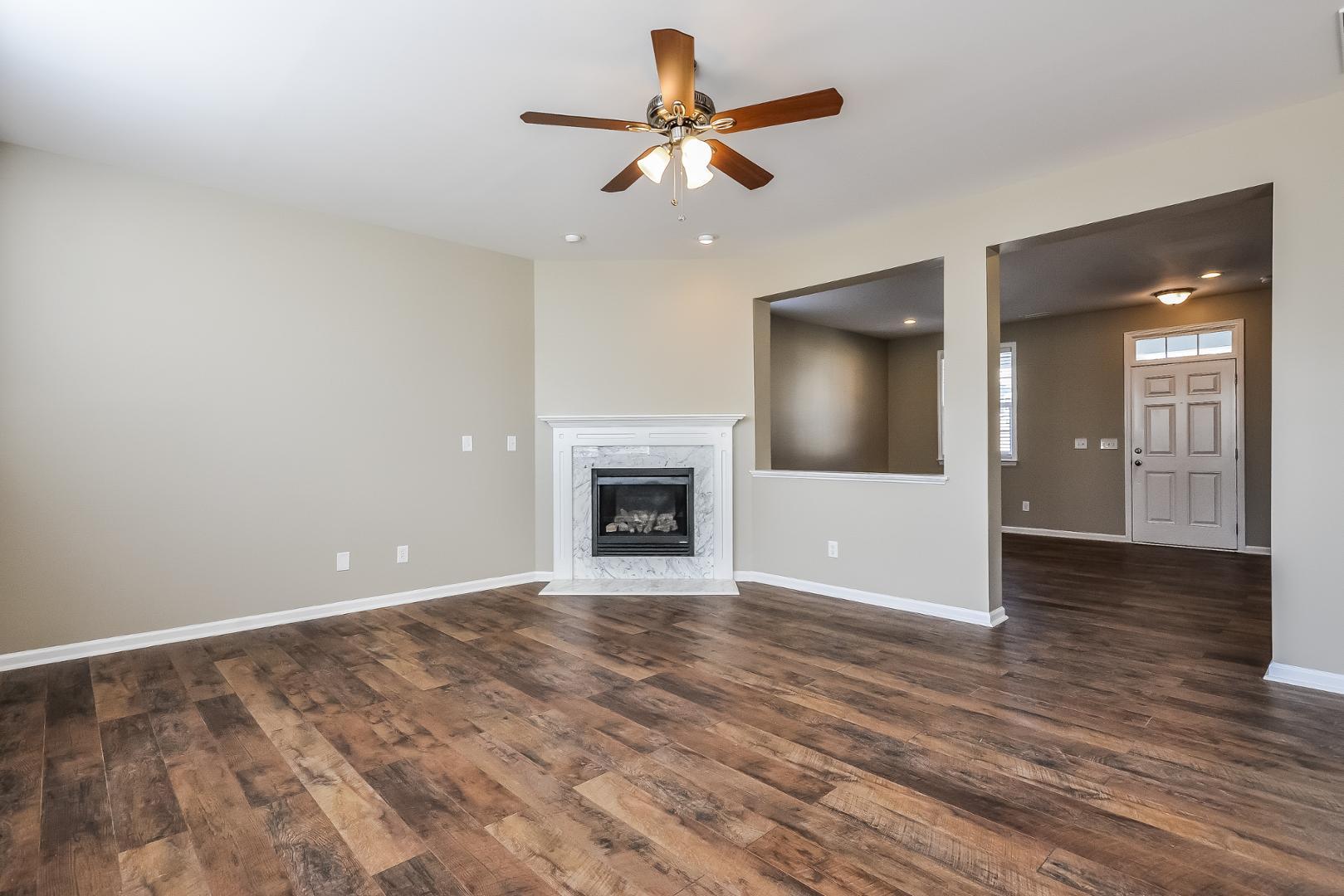 305 Edgecroft Way Property Photo 7