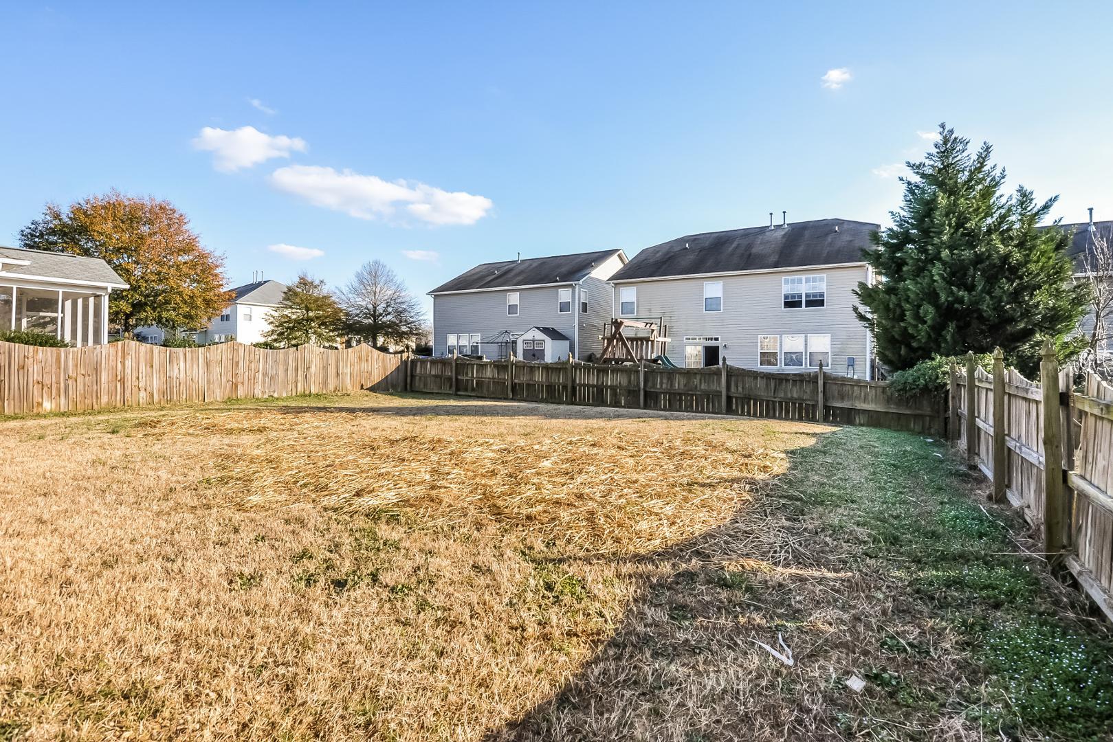 305 Edgecroft Way Property Photo 12
