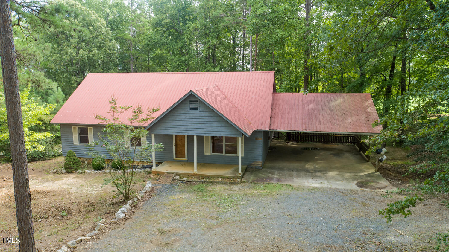 4490 Busbee Road Property Photo 2
