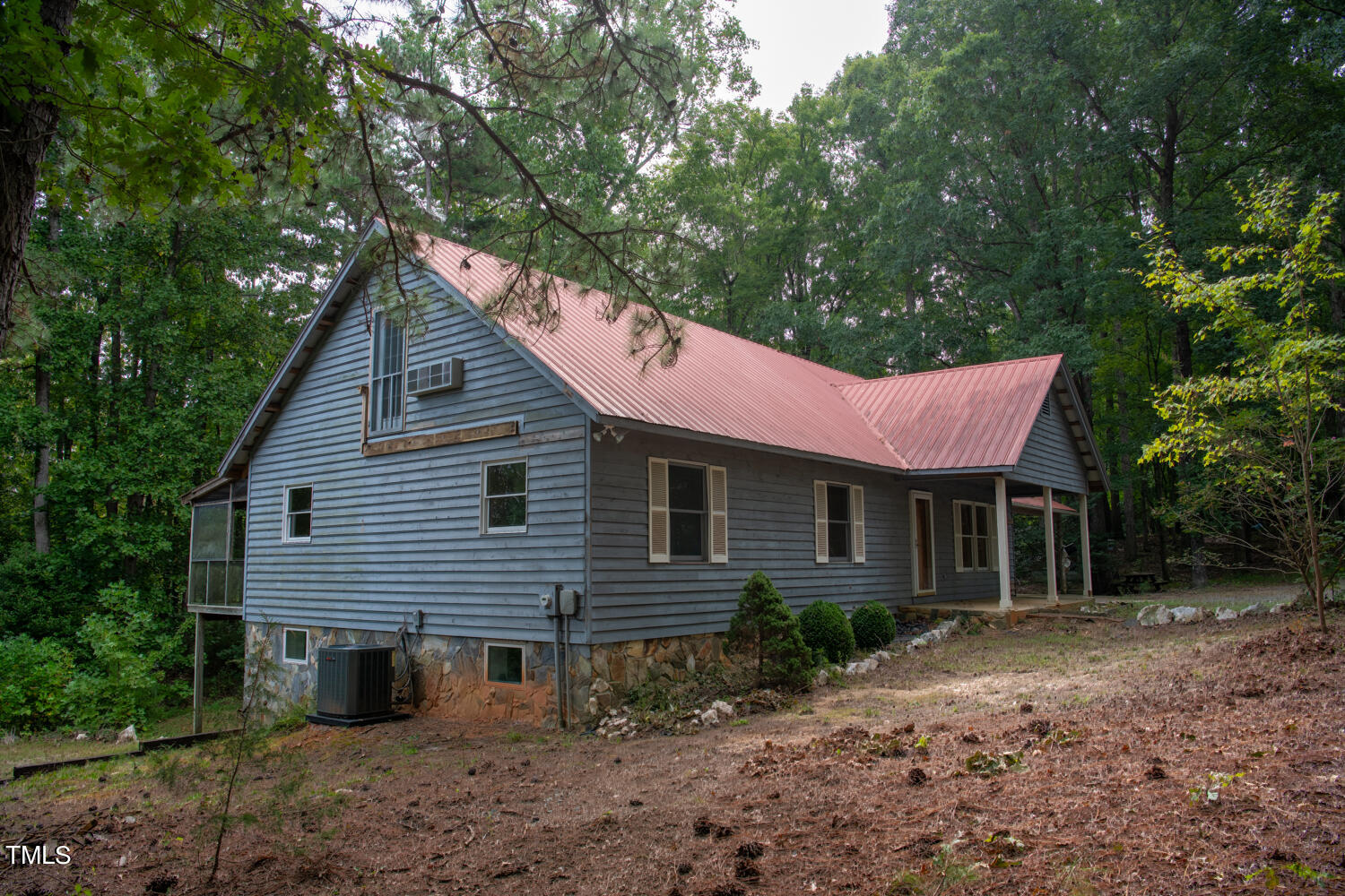 4490 Busbee Road Property Photo 3