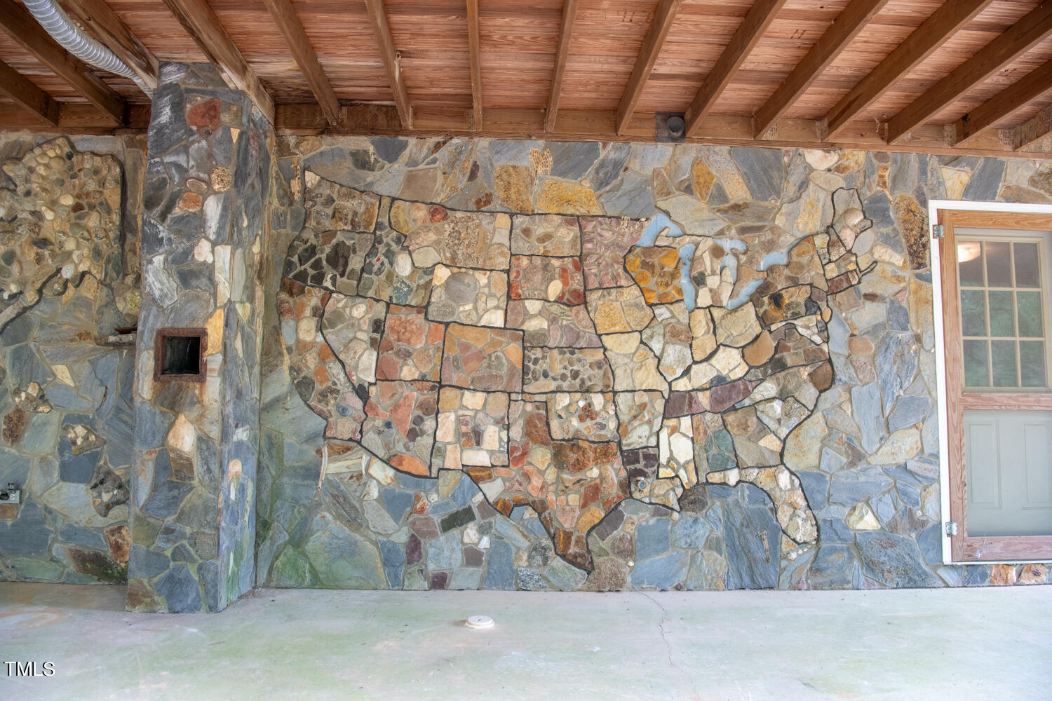 4490 Busbee Road Property Photo 11