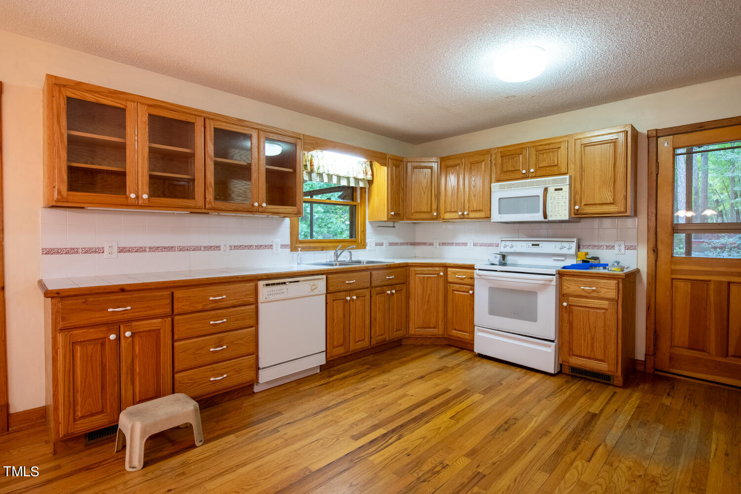 4490 Busbee Road Property Photo 12