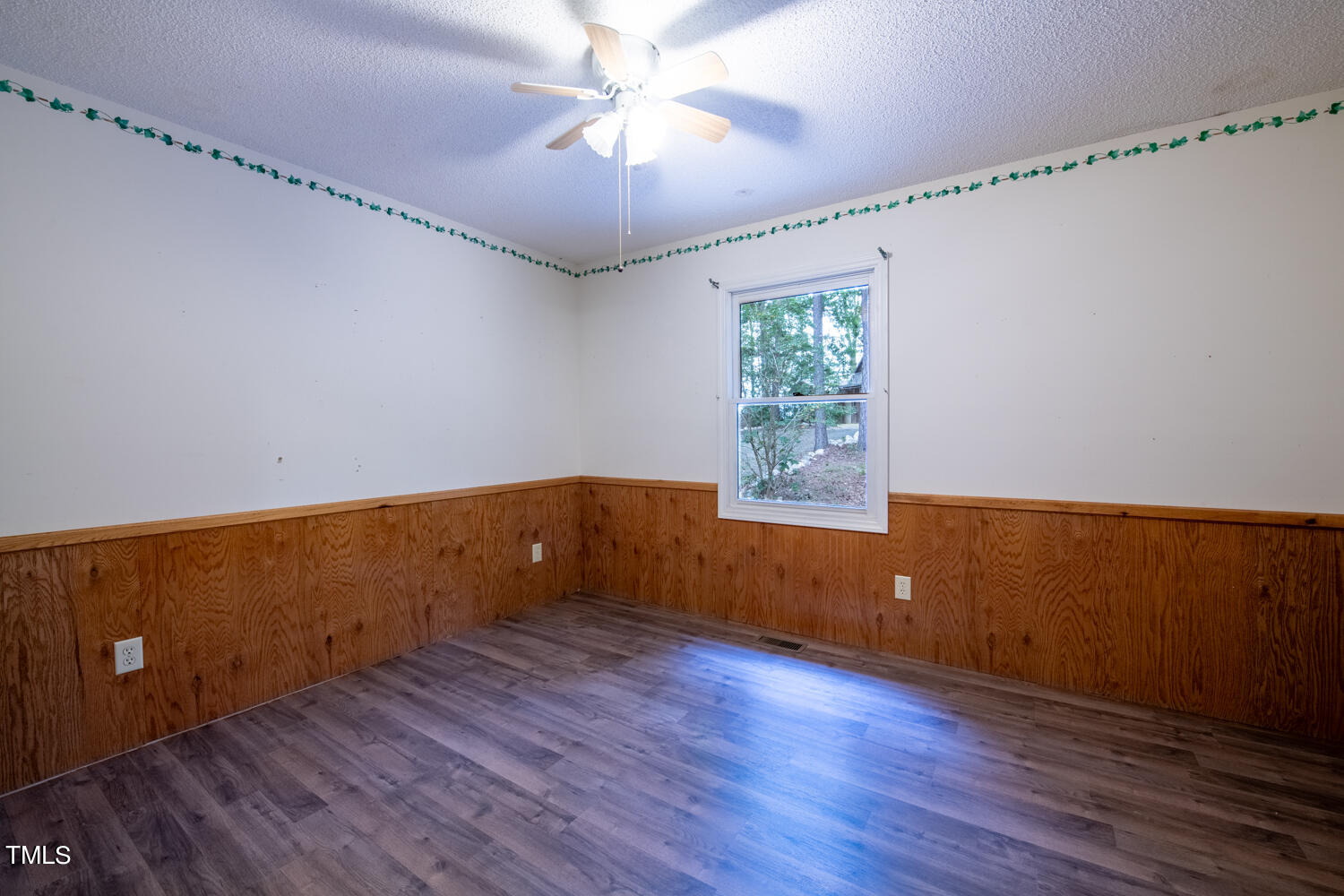 4490 Busbee Road Property Photo 16