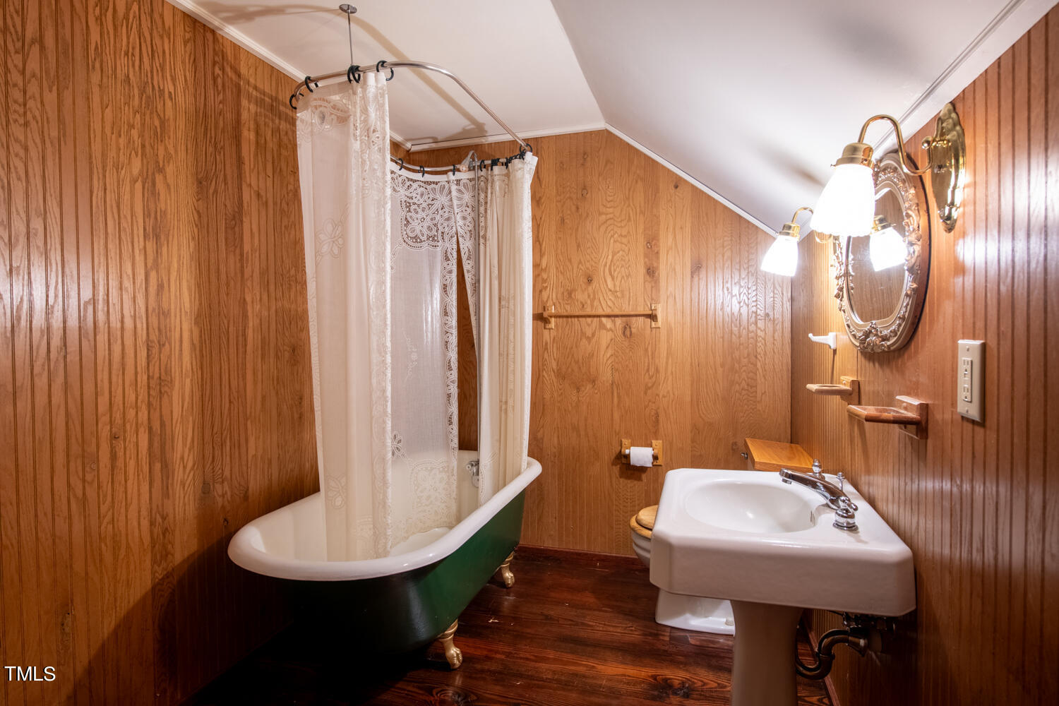 4490 Busbee Road Property Photo 20